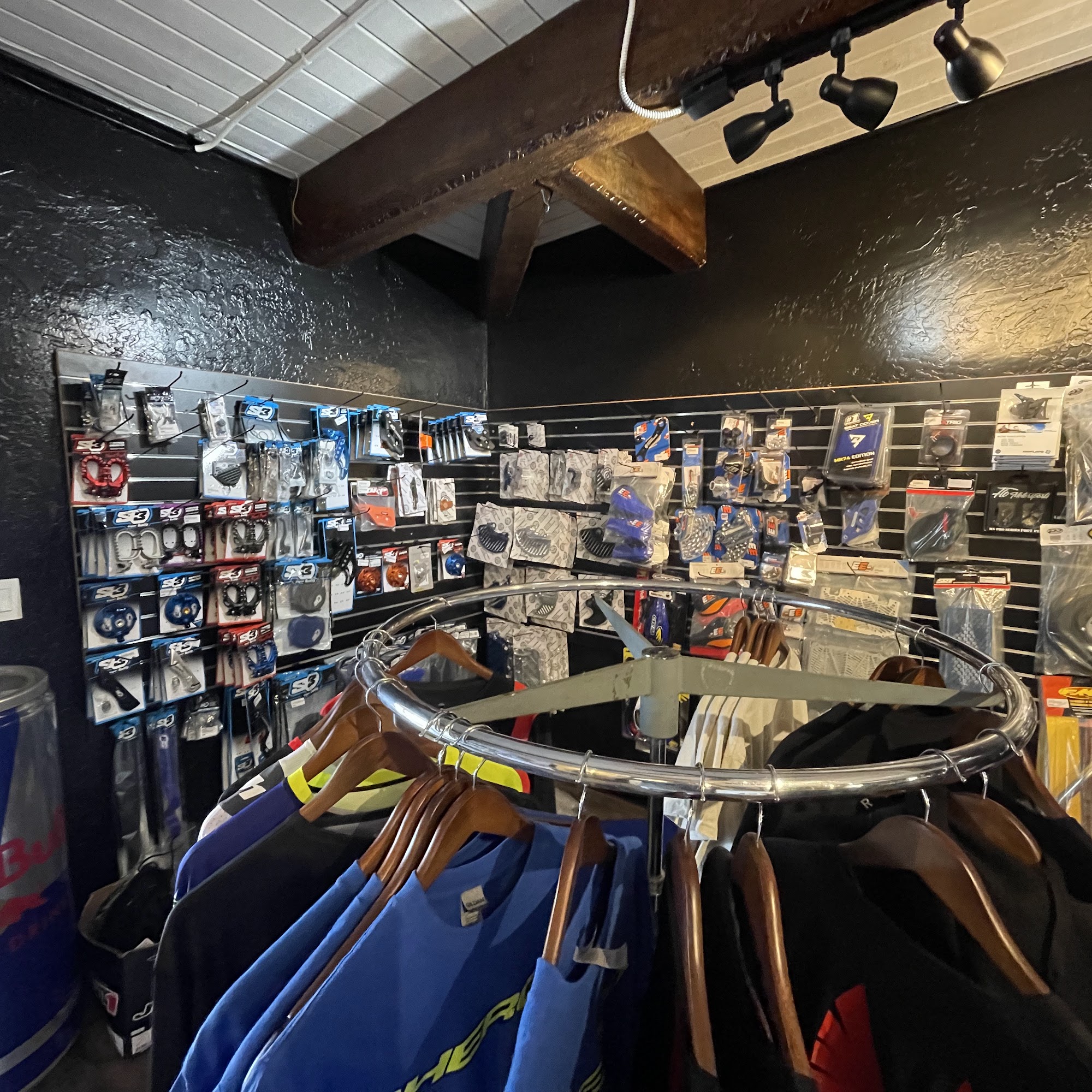 Hard Enduro Outfitters Carefree