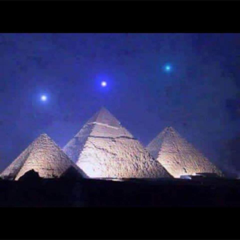 Pyramid Commercial Cleaning LLC