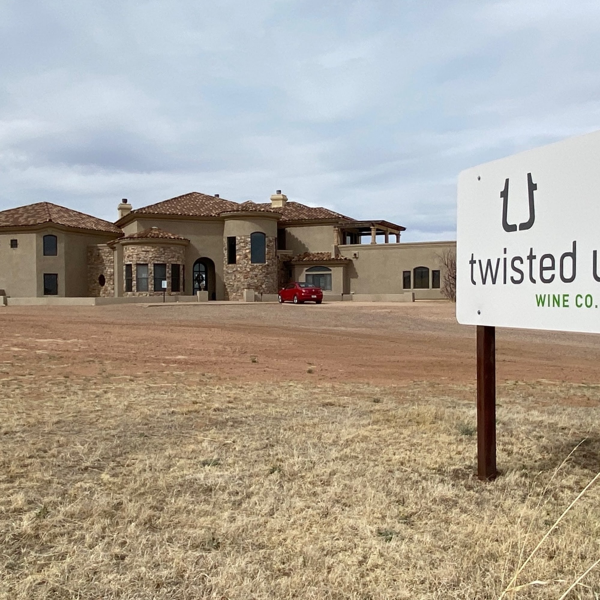 Twisted Union Wine Company Elgin