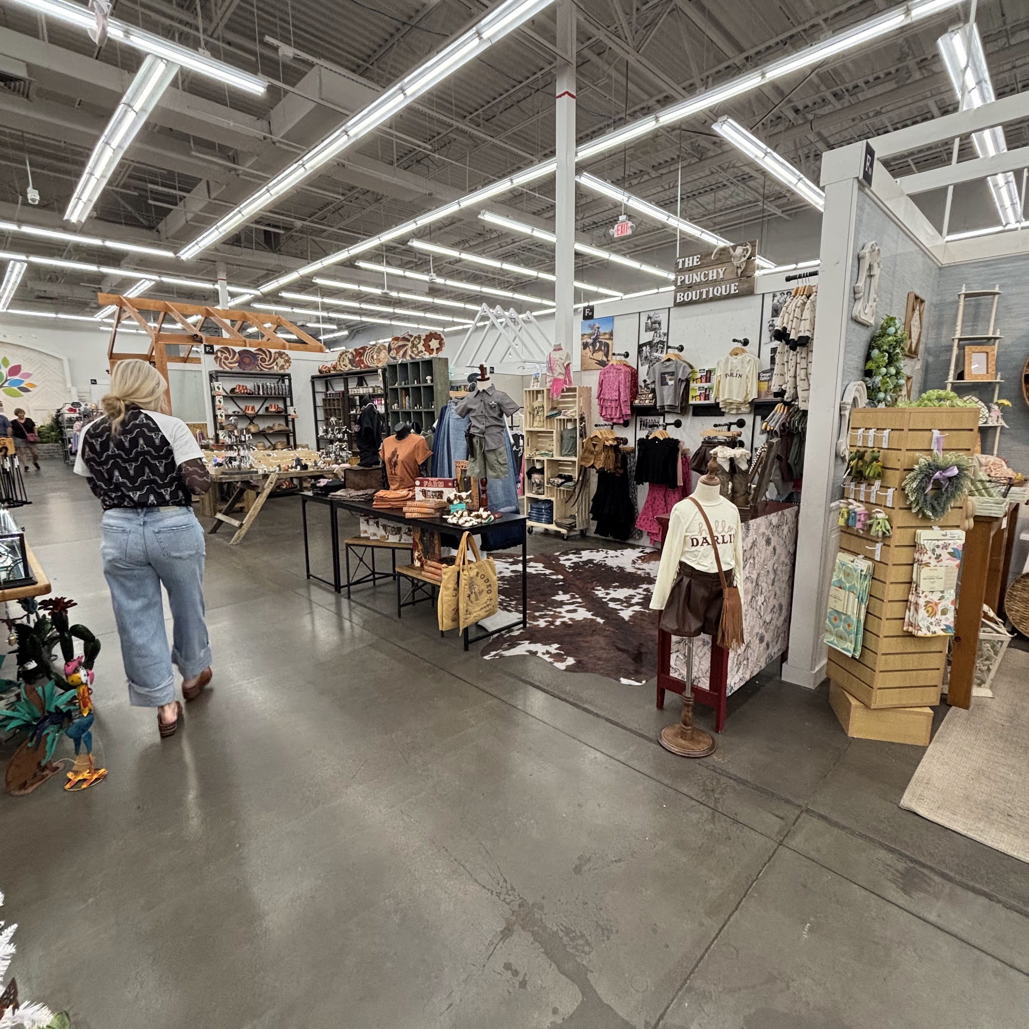 Painted Tree Boutiques - Gilbert