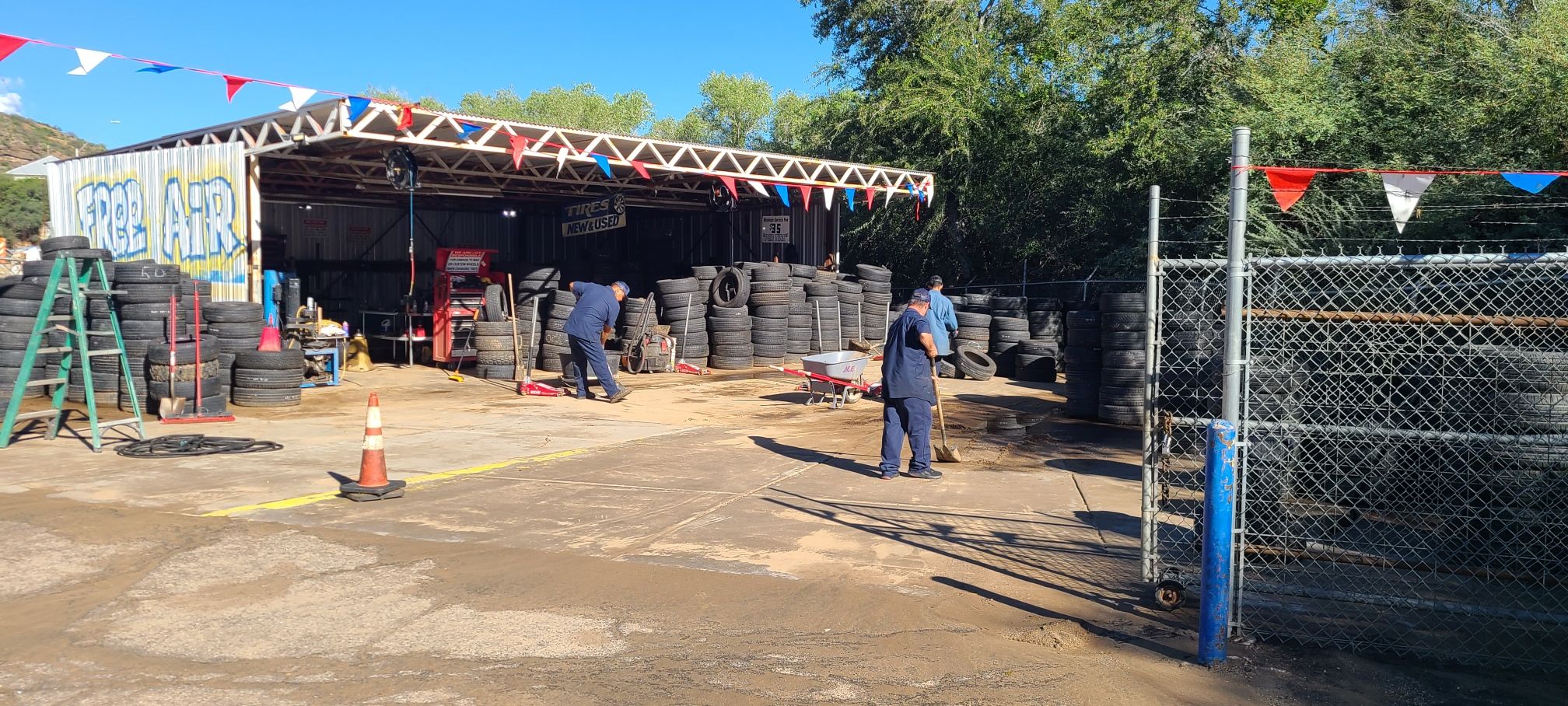 Lundstrom's Quality Tire LLC Globe