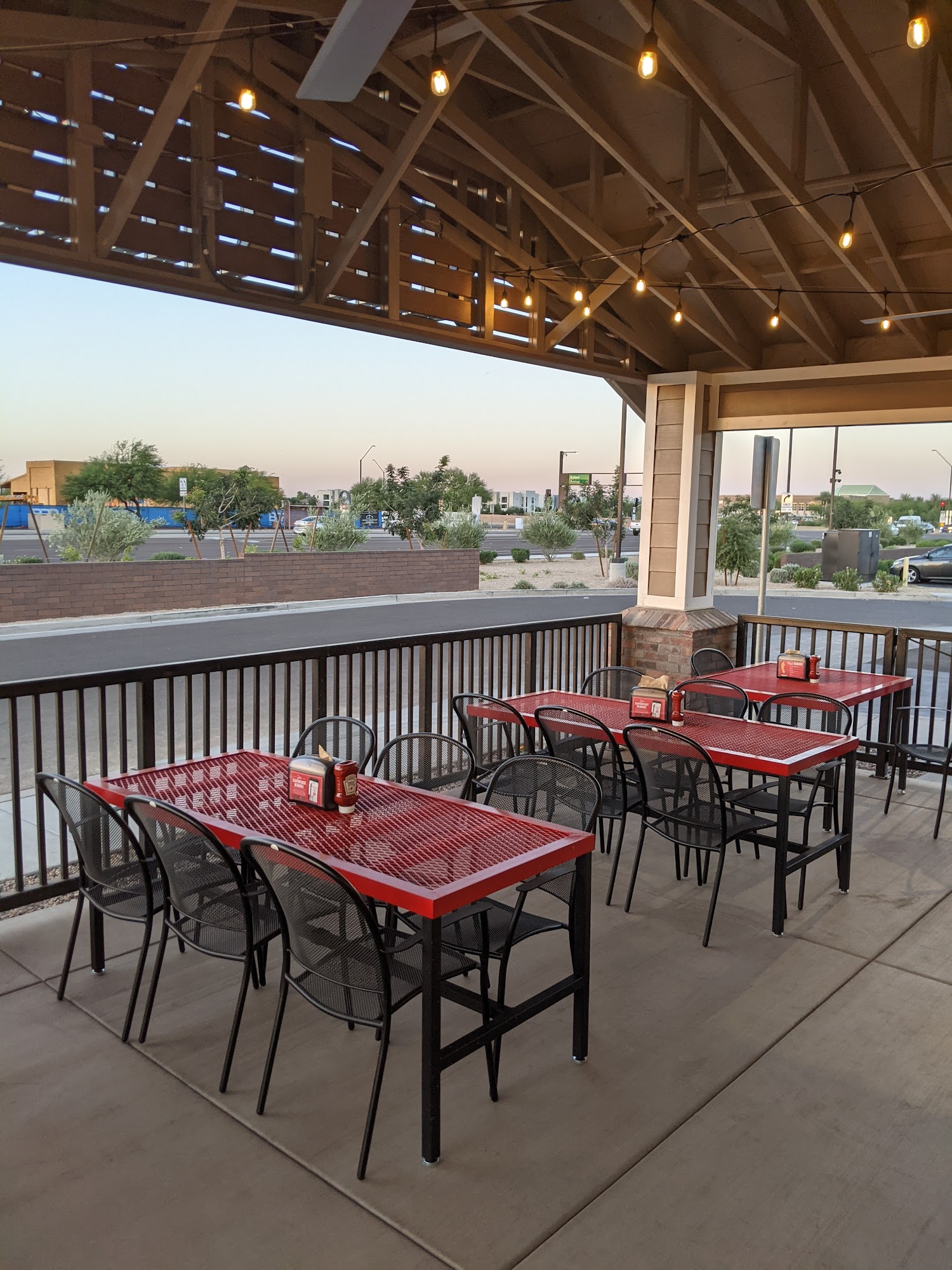 Slim Chickens 14765 W McDowell Rd, Goodyear