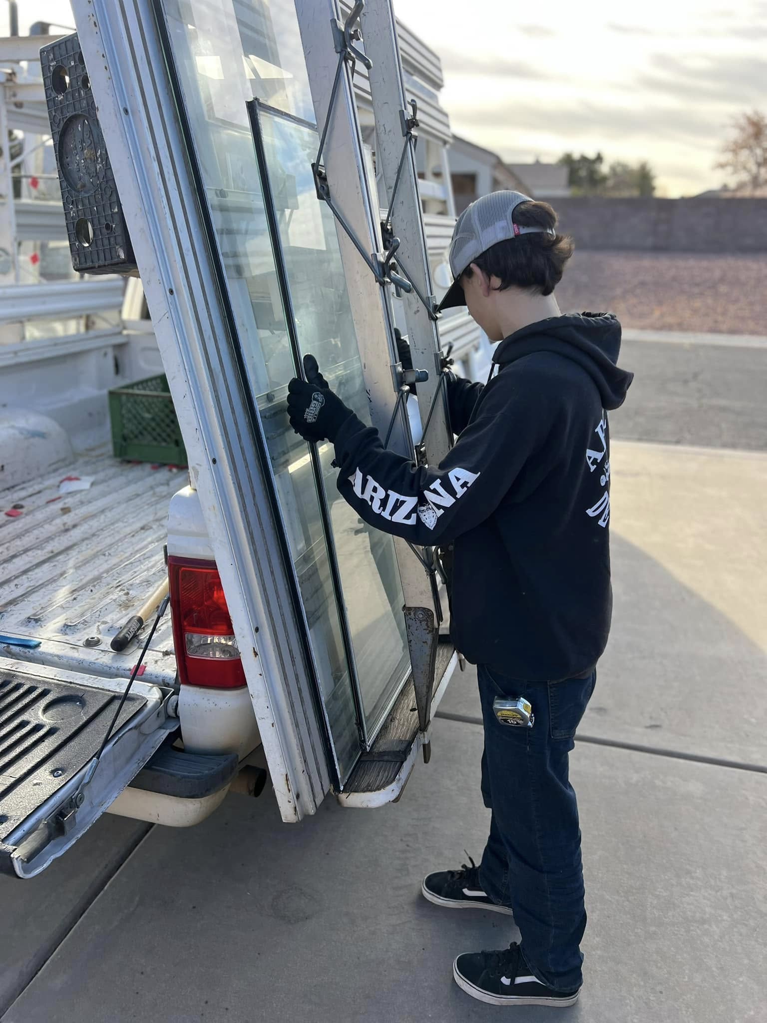 Dave's Glass & Mirror Inc