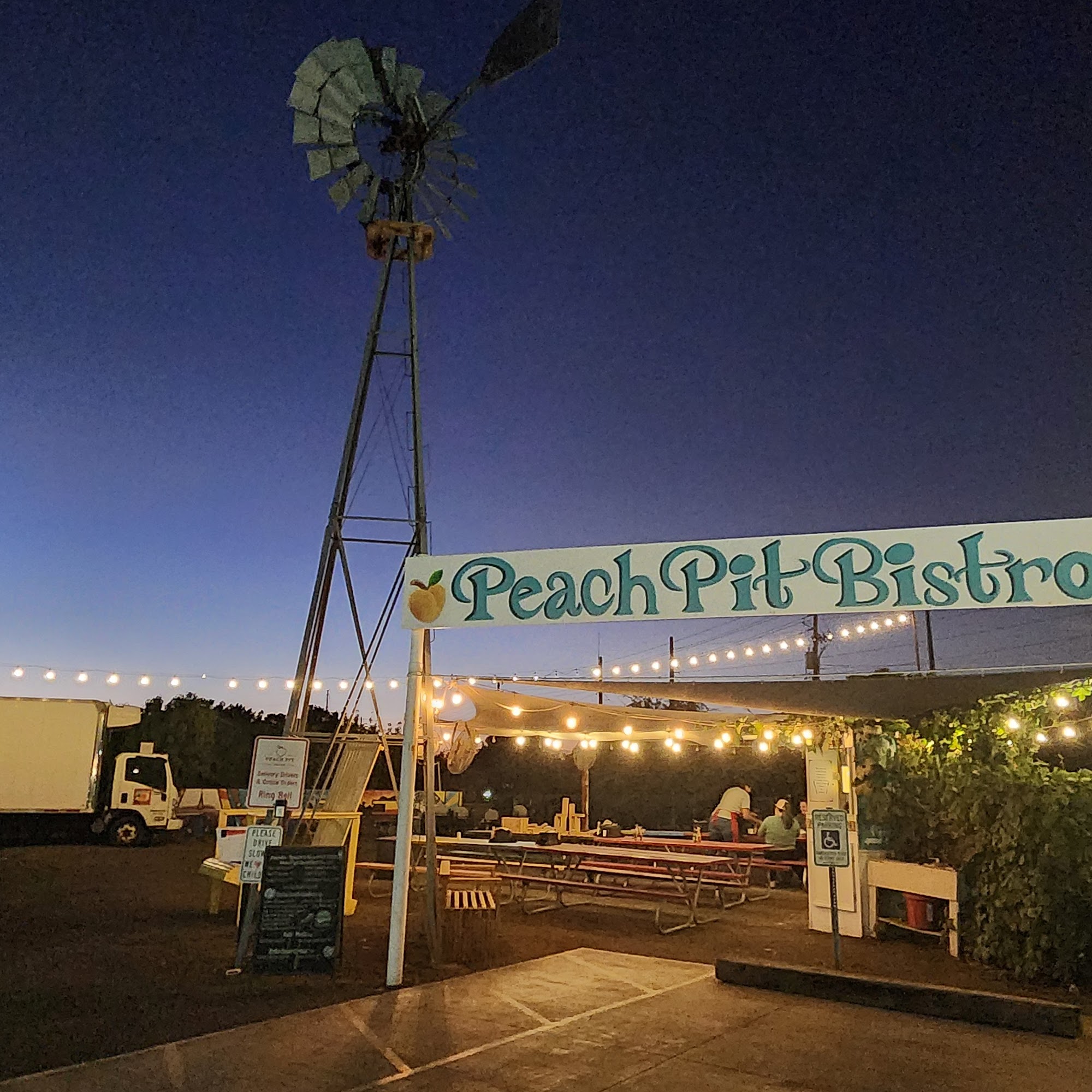 Peach Pit Bistro @ Amadio Ranch Laveen Village