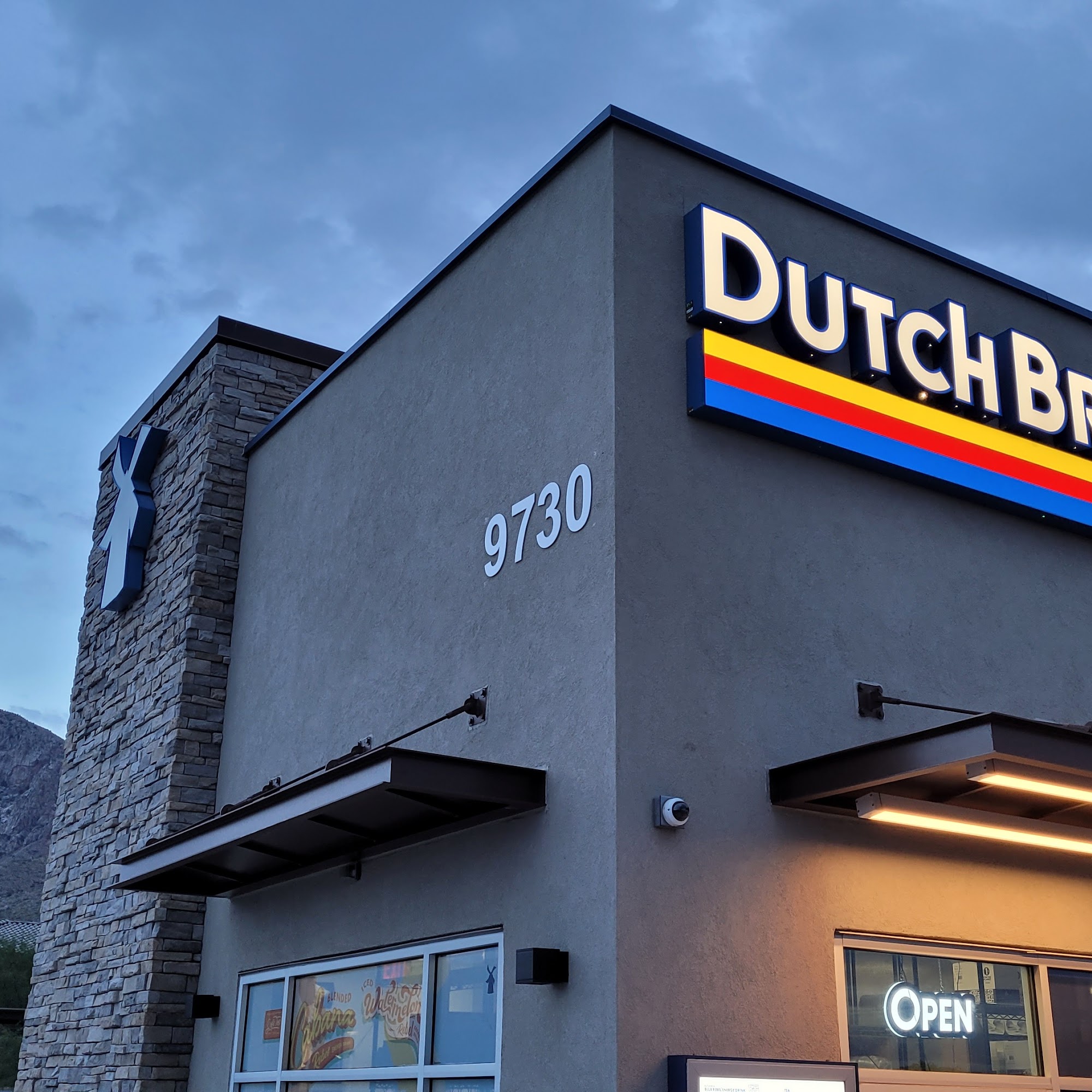 Dutch Bros Coffee Oro Valley