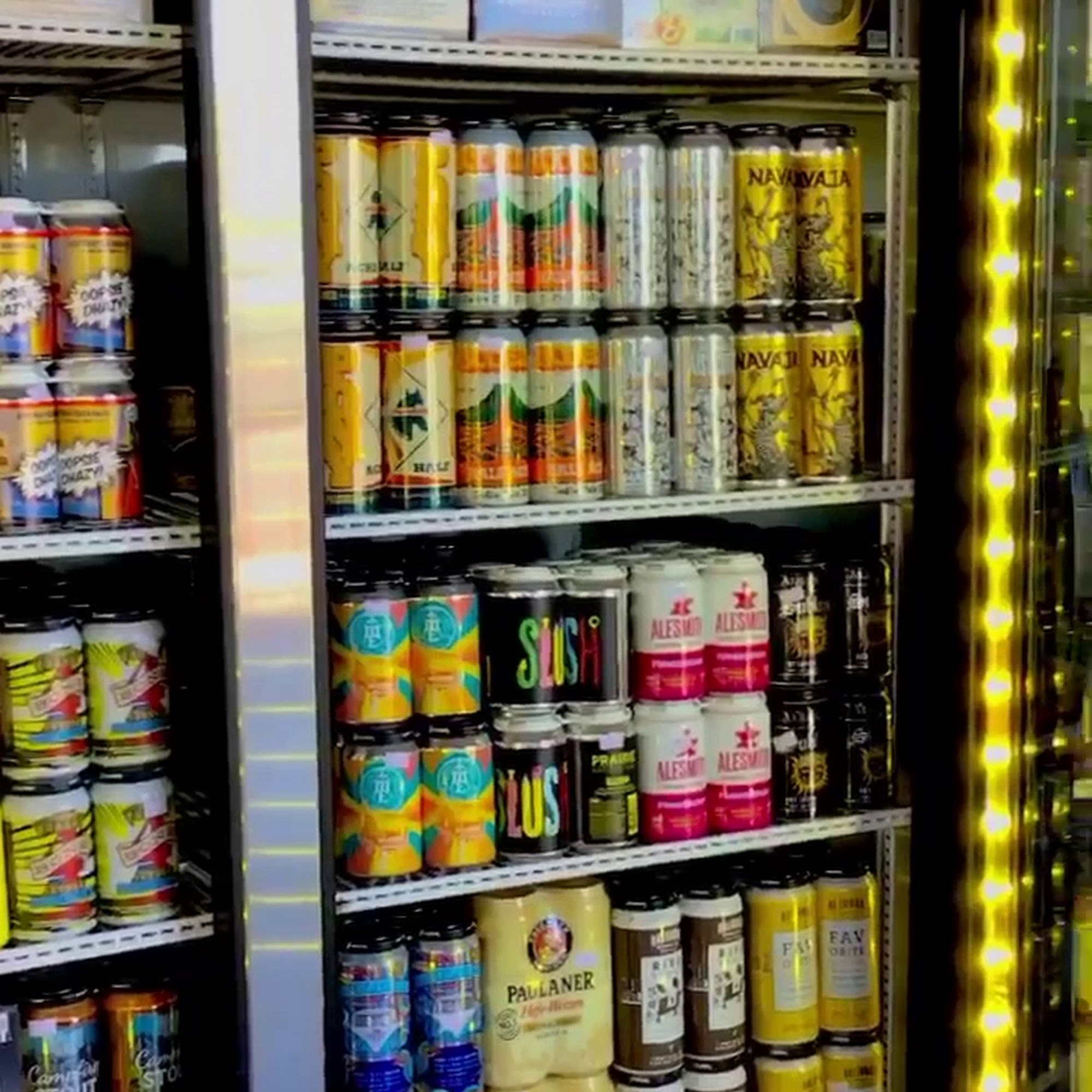 Cactus Taproom Craft Beer & Wine Bar - Bottle Shop Peoria