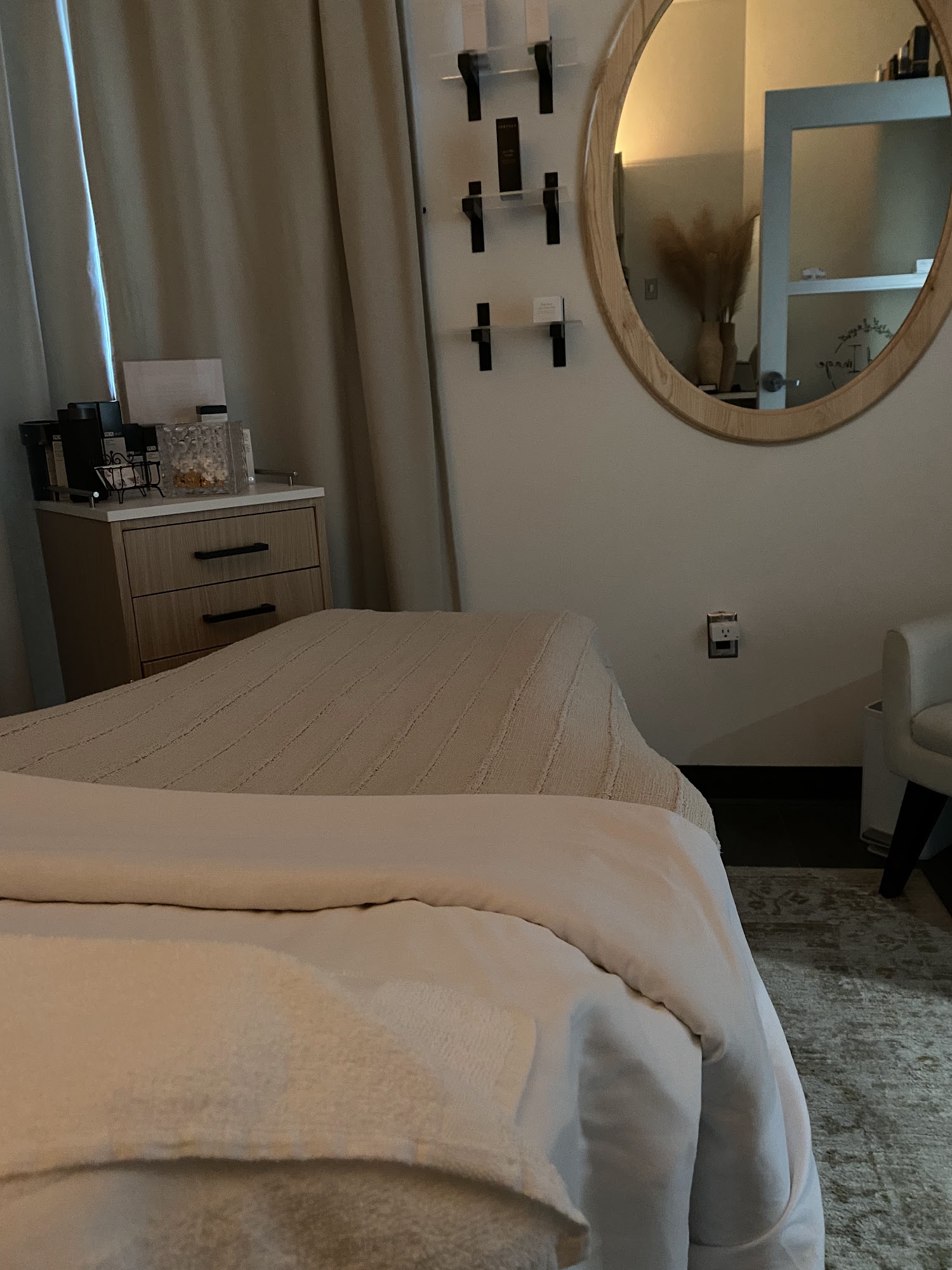 Oak Esthetics 24650 N Lake Pleasant Pkwy Suite 101, Studio 34, Peoria Arizona 85383