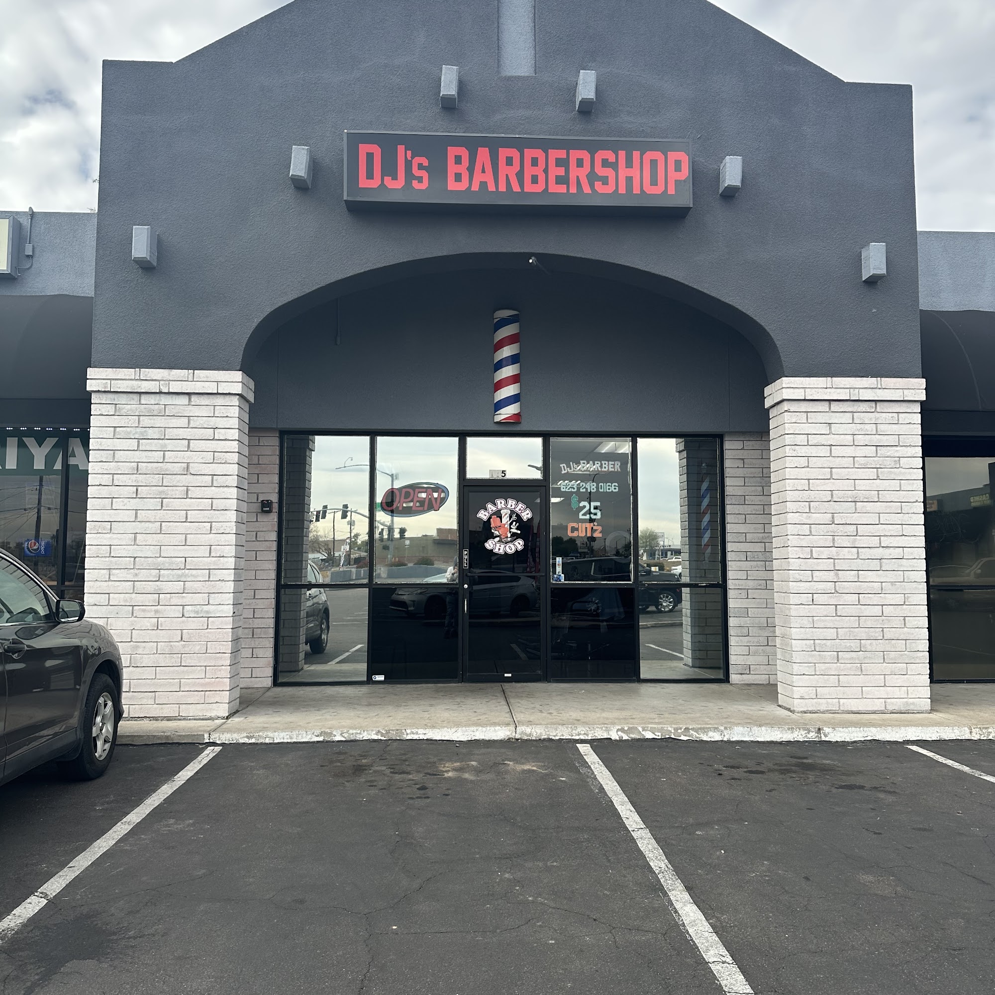 DJ's Barbershop 8520 W Peoria Ave #115, Peoria Arizona 85345