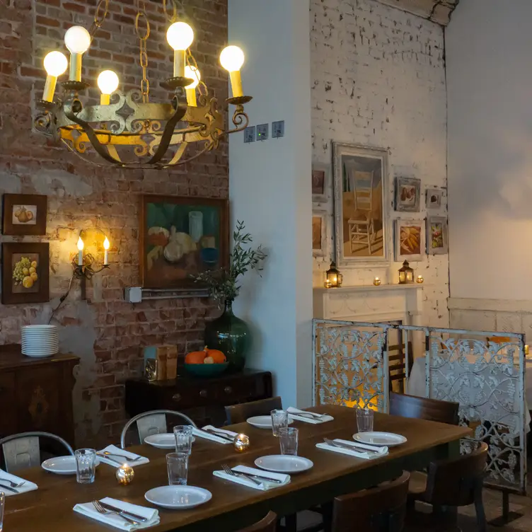 Photo credit: opentable