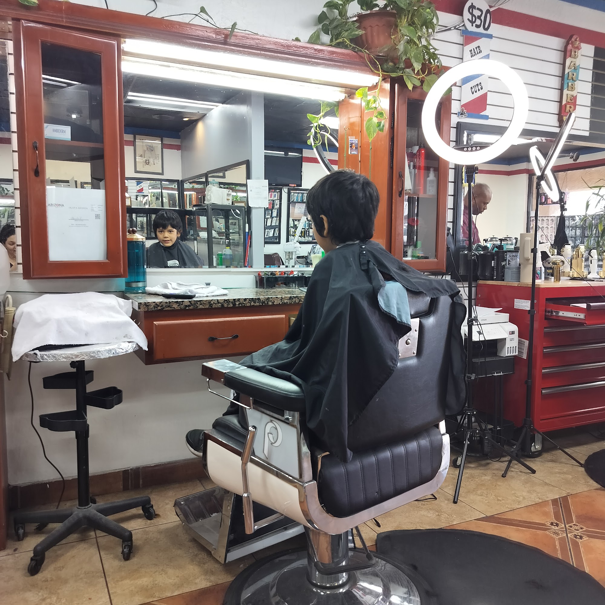 Aranda’s Beauty and Barber