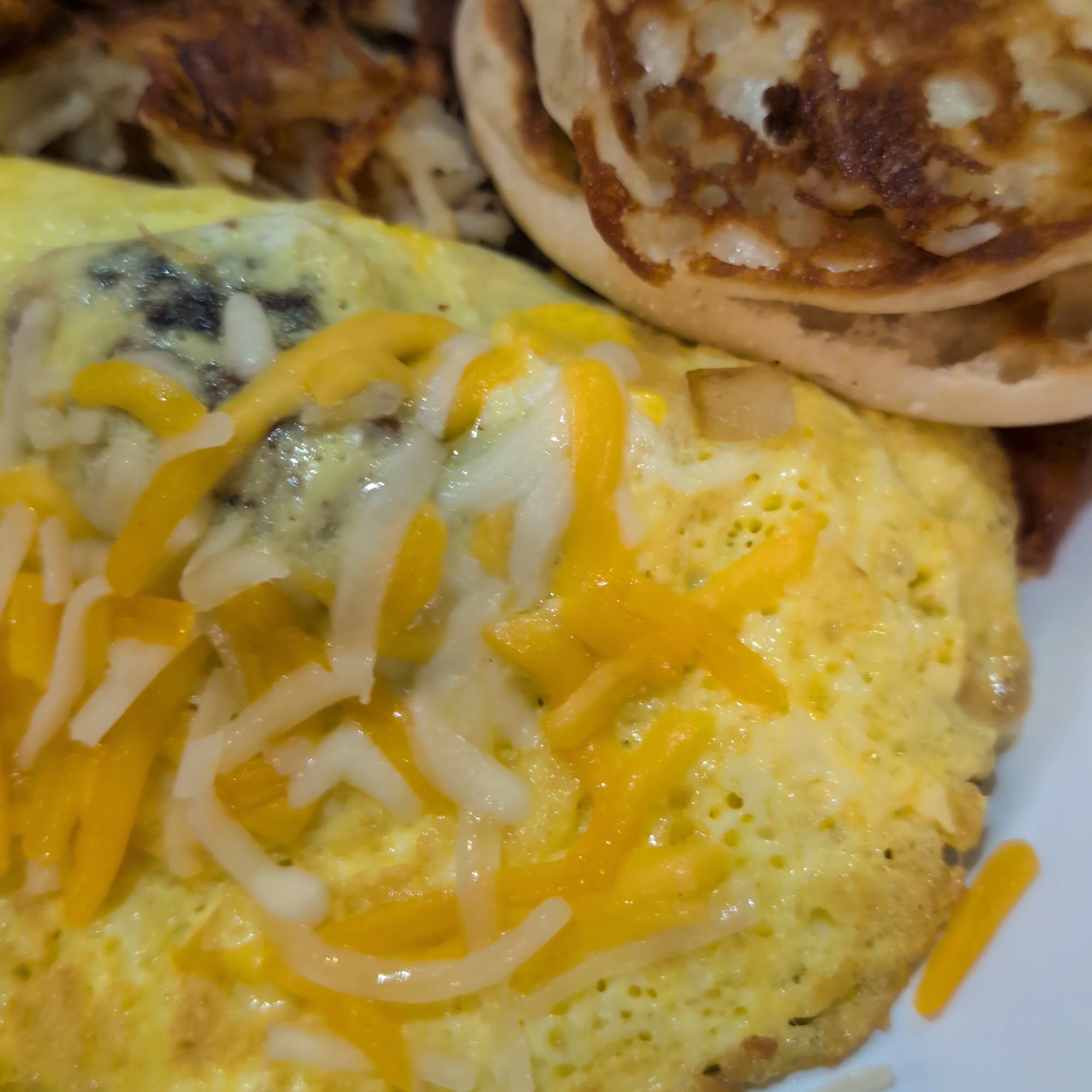 Johnny & Dee's Picnic Basket Pinetop-Lakeside