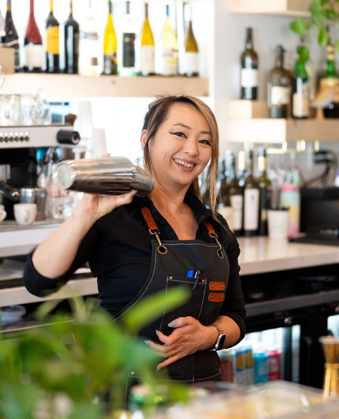 Social Birdie...Brunch, Dinner, Cocktails, Games Queen Creek