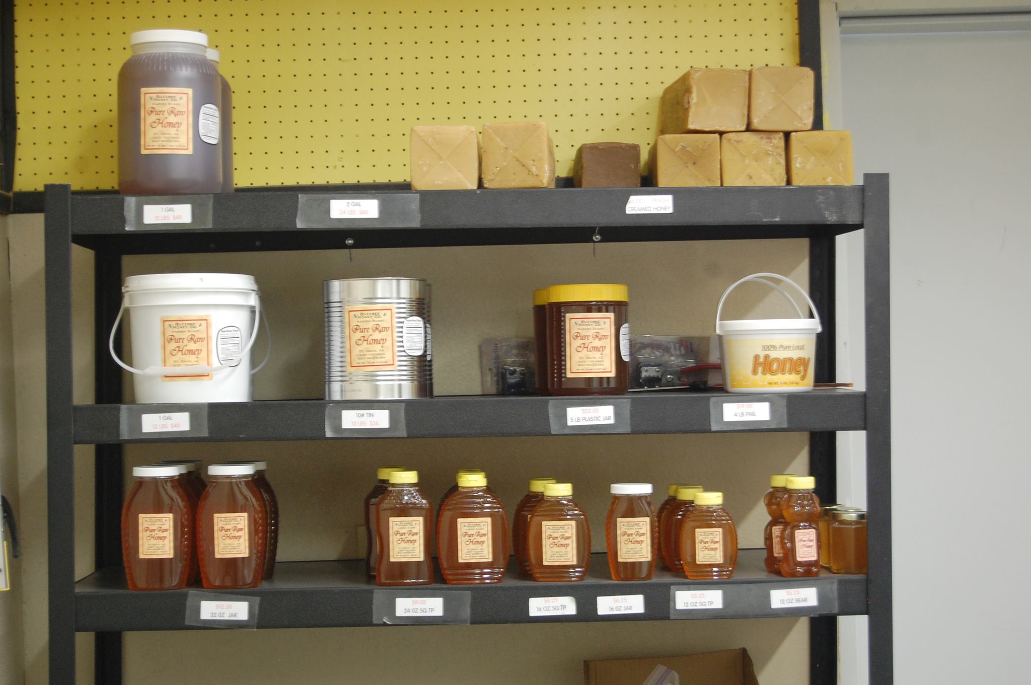 Buzz Bee Honey & Pecan Company Saint David