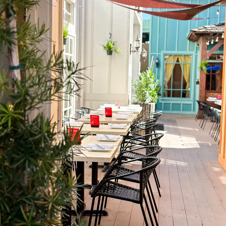 Photo credit: opentable