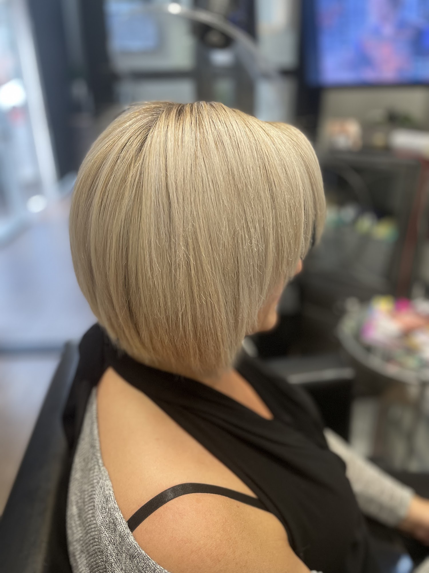 Capelli Society Salon