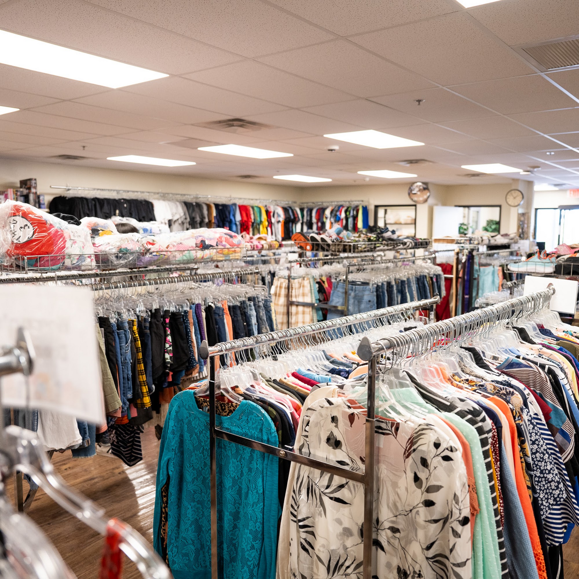 Helping Hands Thrift Store Scottsdale