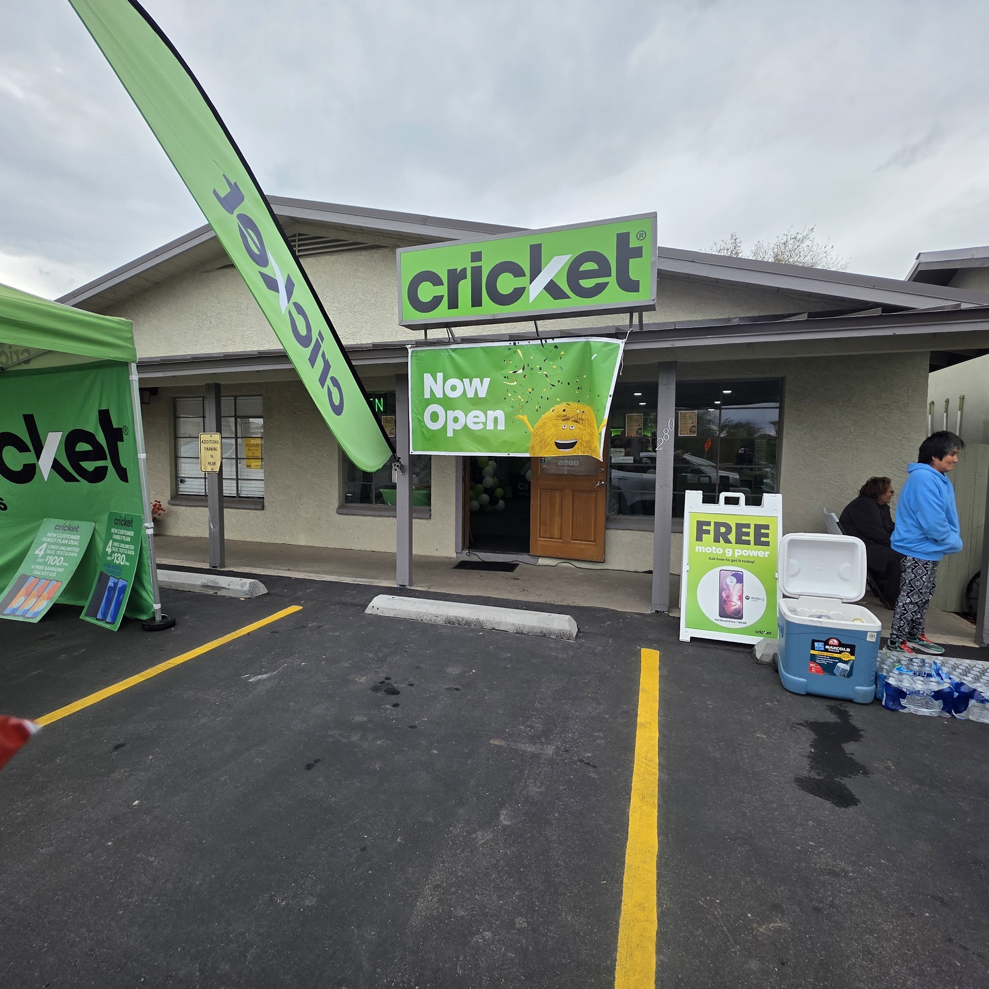 Cricket Wireless Authorized Retailer Show Low
