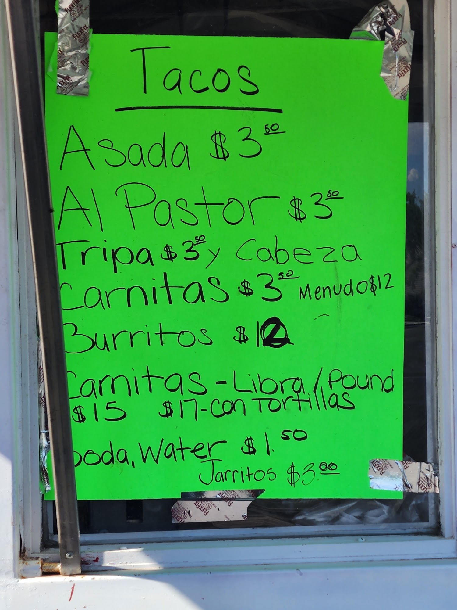 Carnitas El Chuy Menu
