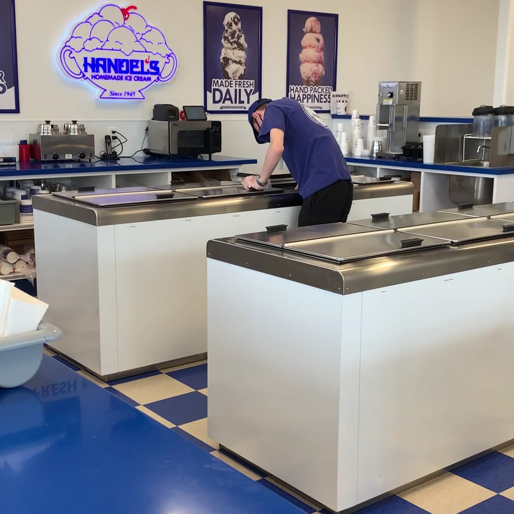 Handel's Homemade Ice Cream Surprise