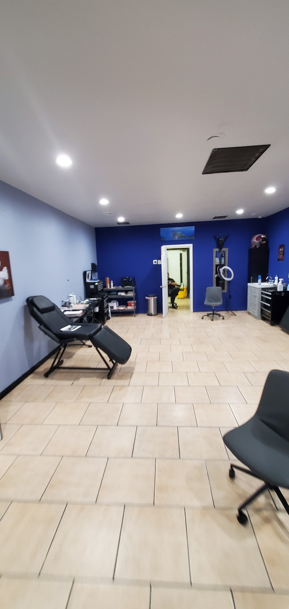 Corazon y Tinta Tattoo Studio (C&T Tattoo) 5323 S 12th Ave, Tucson Arizona 85706