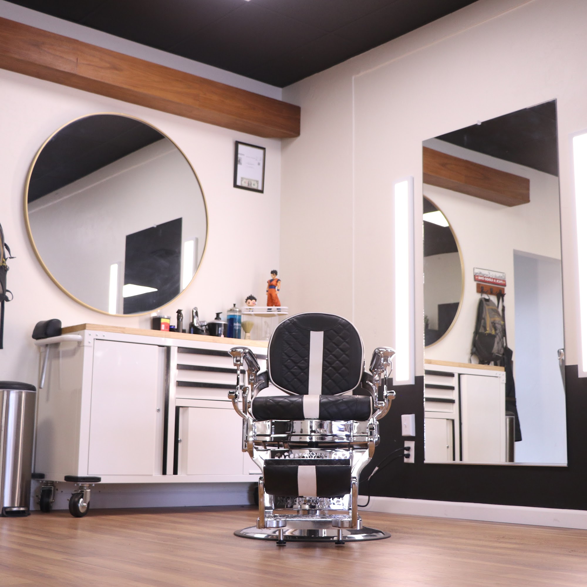 SCLPTr Studios 2536 E Broadway Blvd, Tucson Arizona 85716