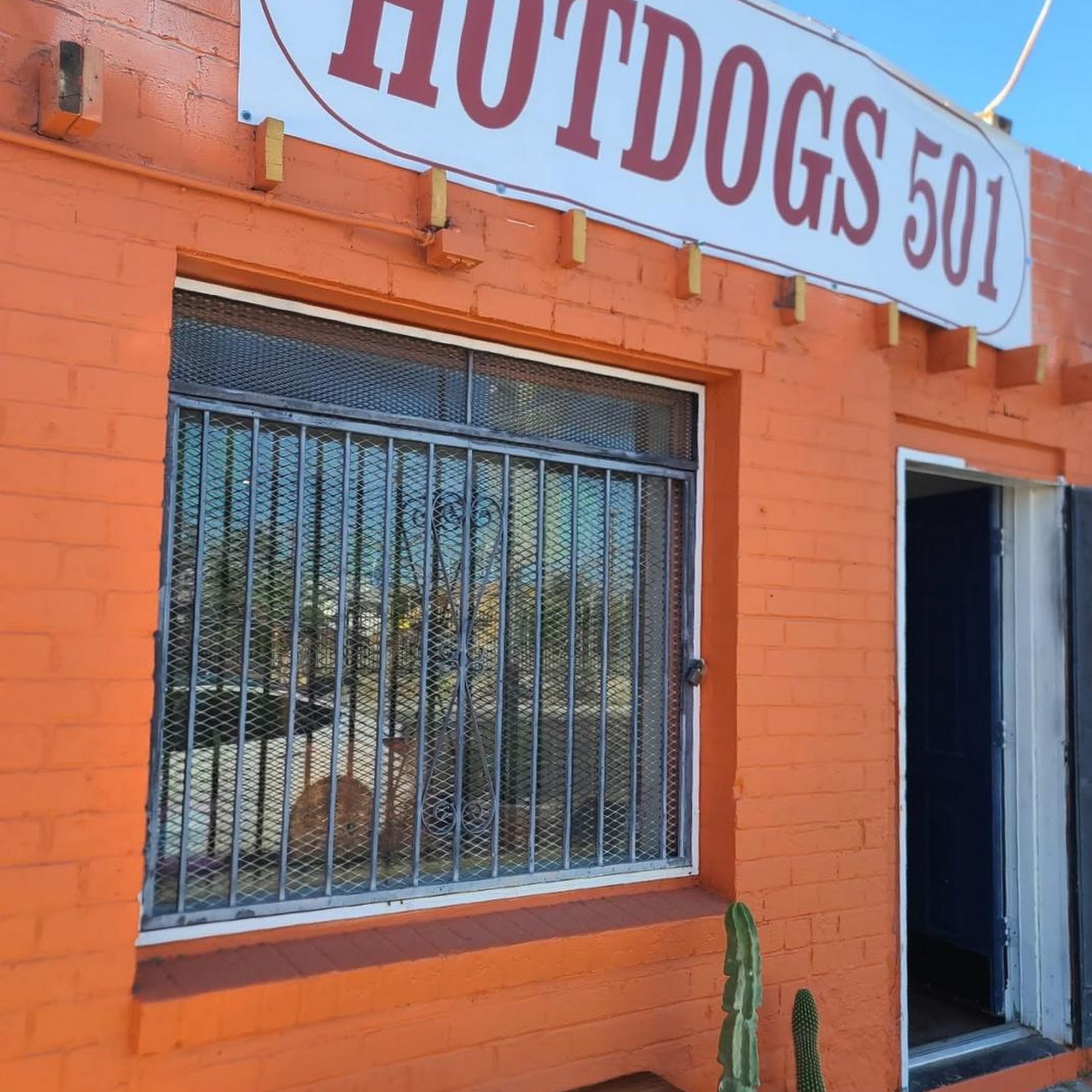 Hotdogs 501 1111 N Main Ave, Tucson