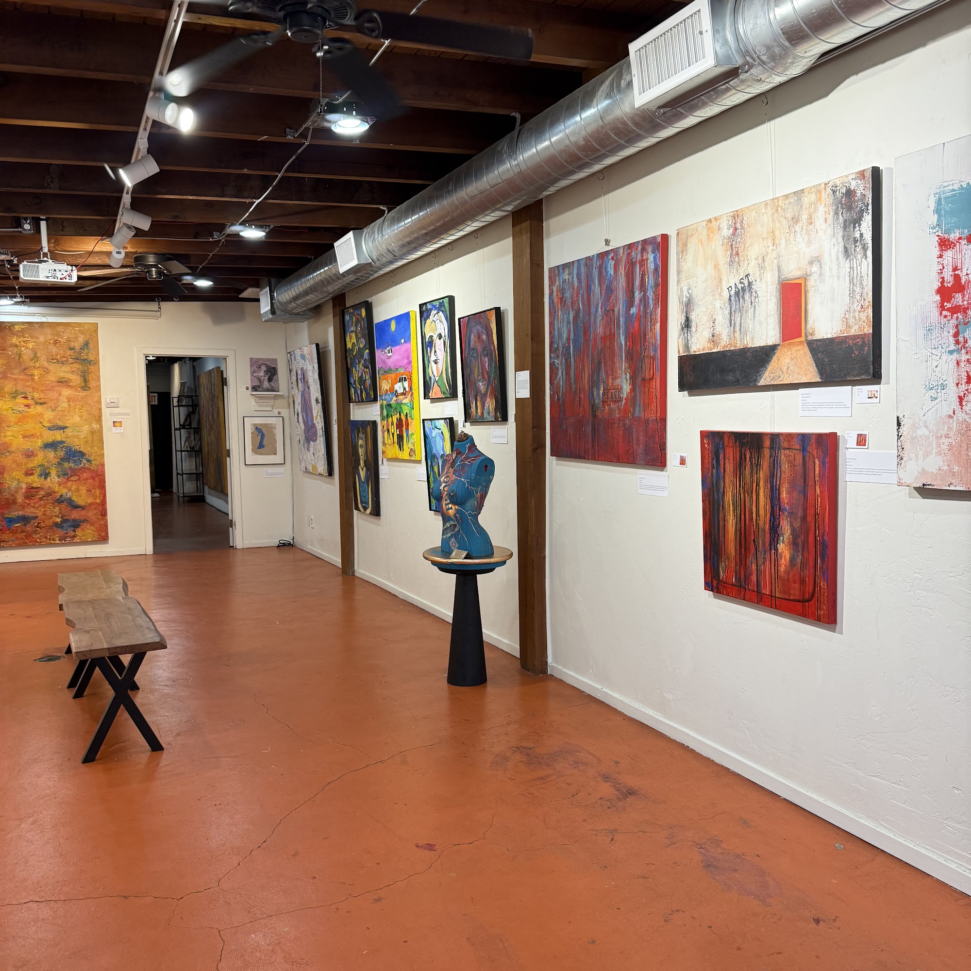 De La Vega Gallery