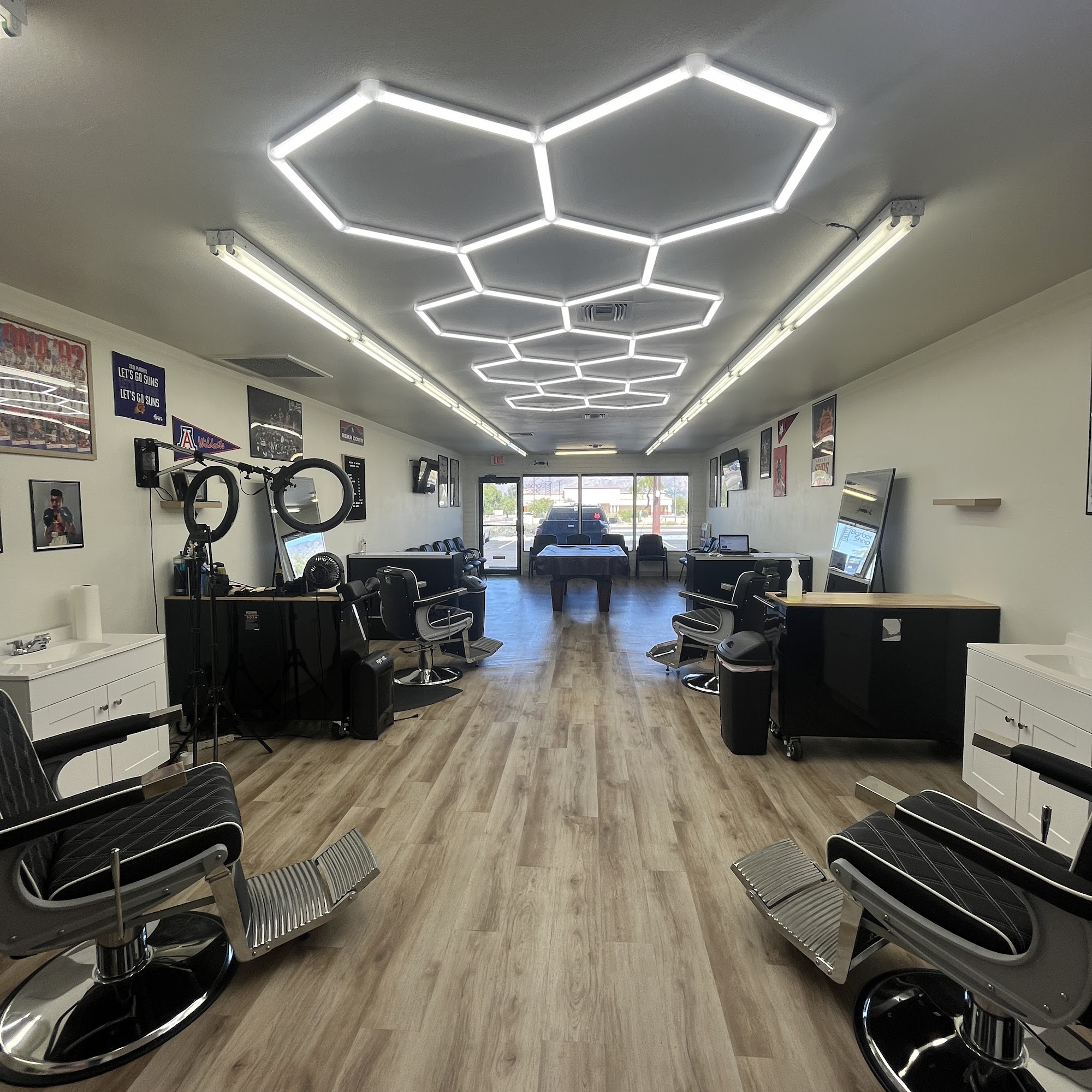 Sanctuary Barbershop Lounge 4632 E Grant Rd, Tucson Arizona 85712