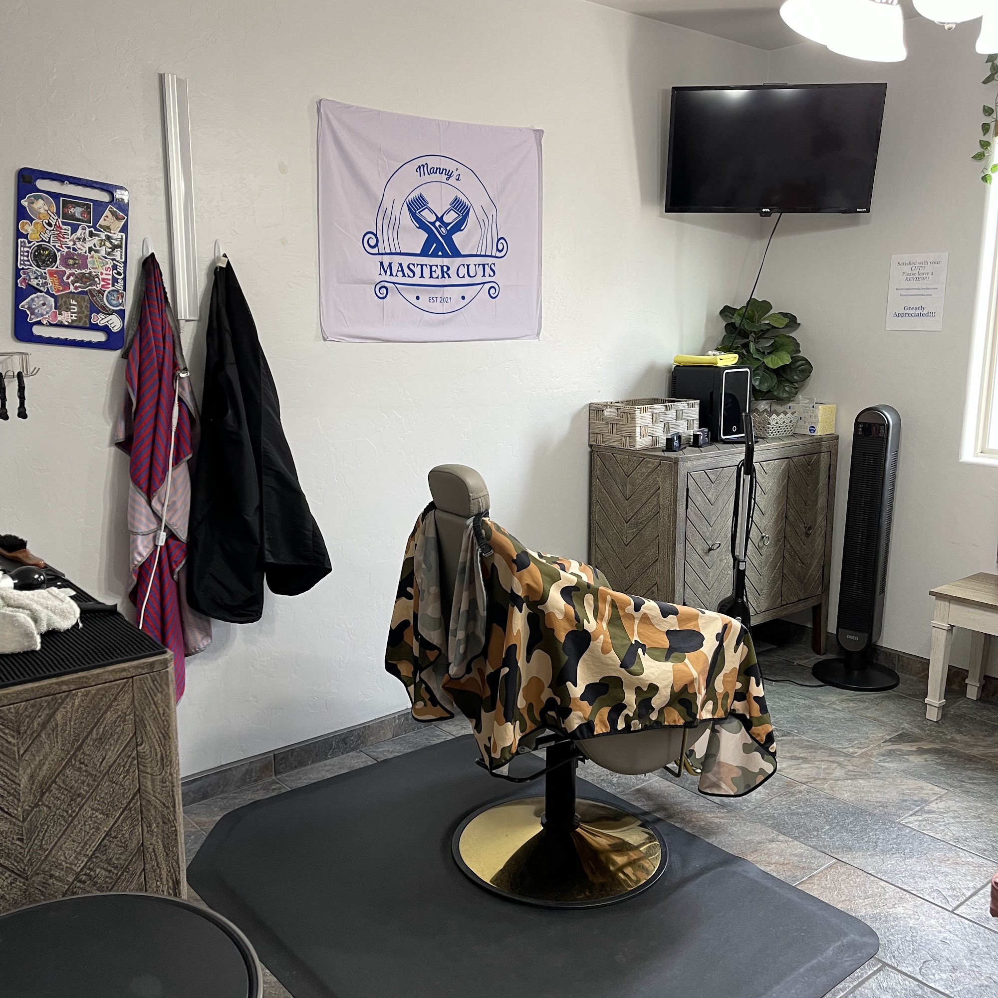 Manny's Master Cuts 17430 S Azure Sky Trail, Vail Arizona 85641