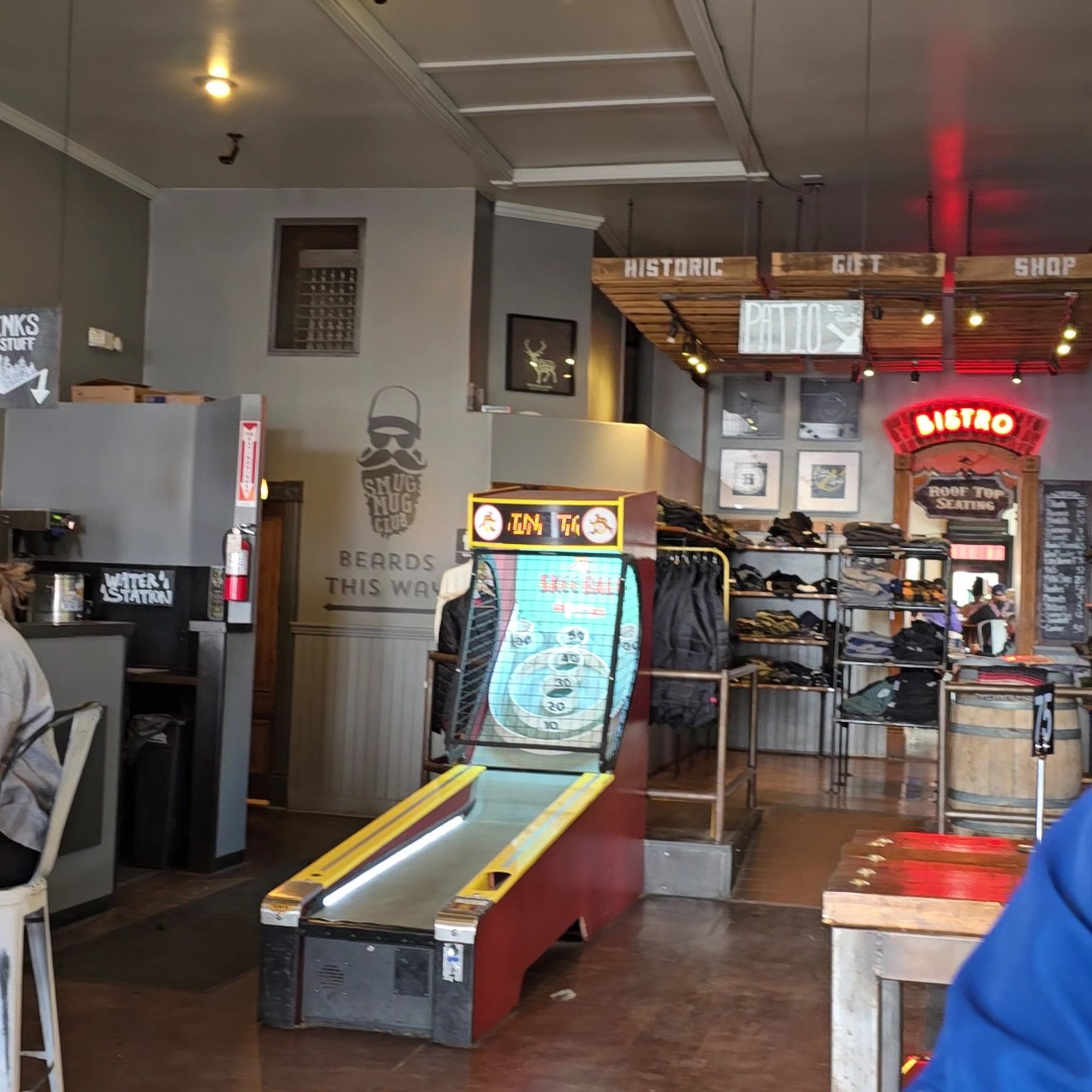 Historic Brewing Barrel House - Williams Williams