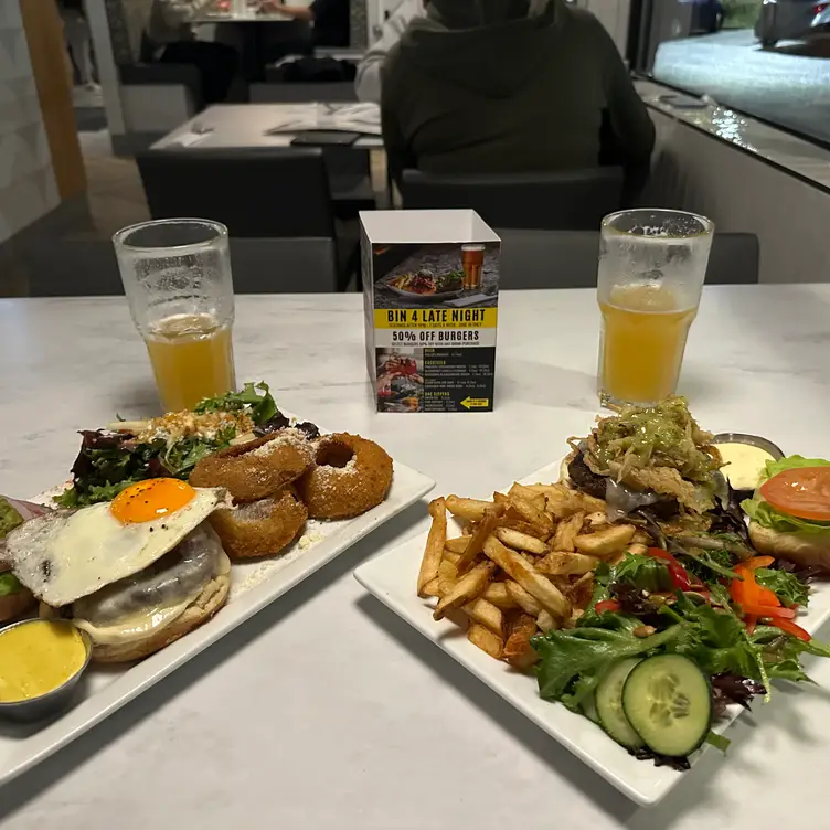 Photo credit: opentable