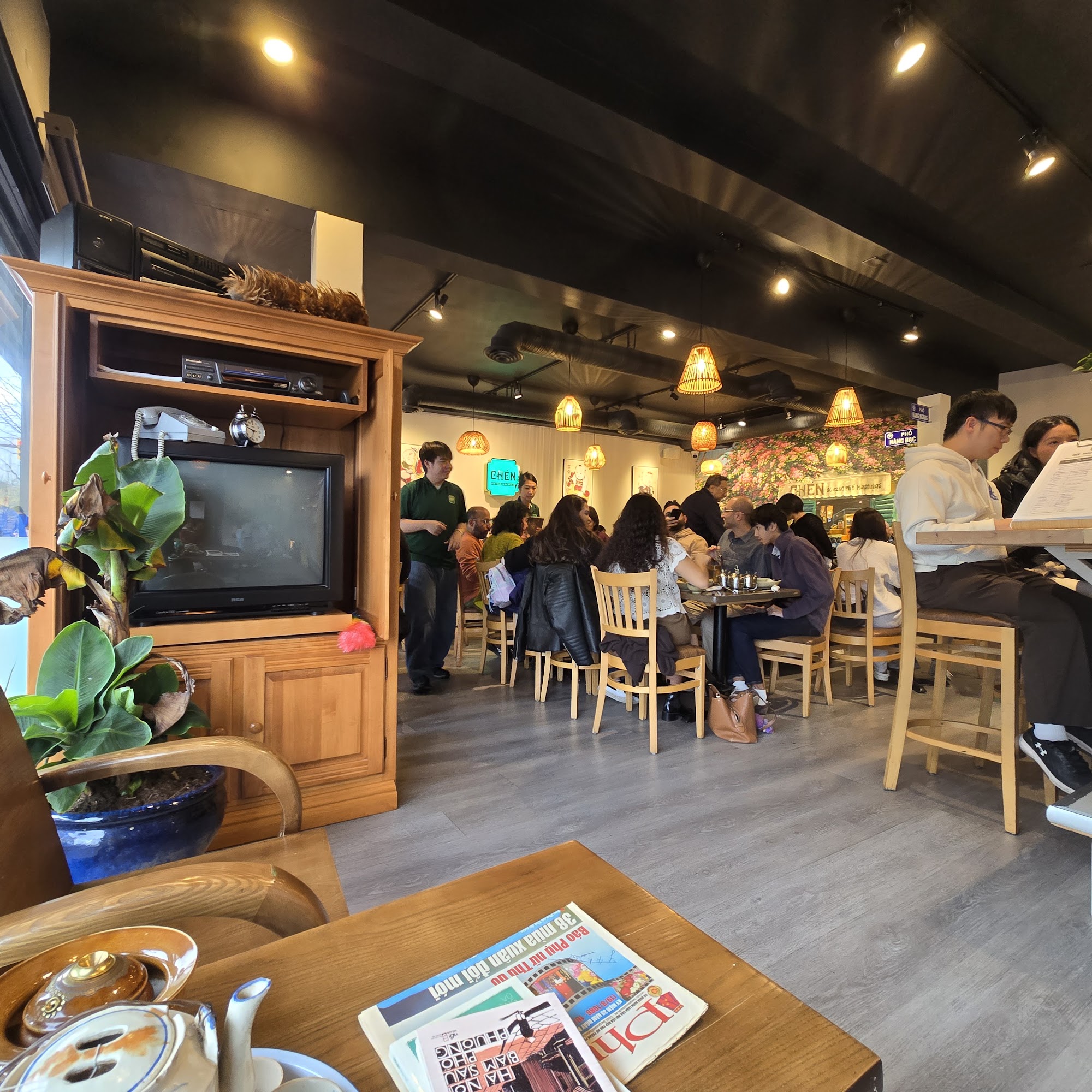 CHÉN - CHEN Vietnamese Restaurant Burnaby