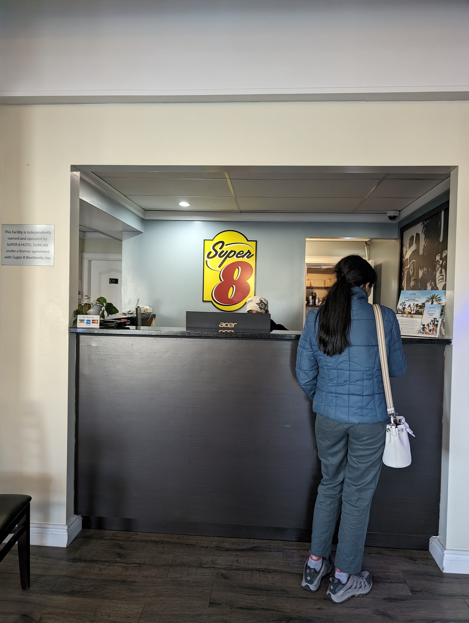 Super 8 by Wyndham Duncan Menu