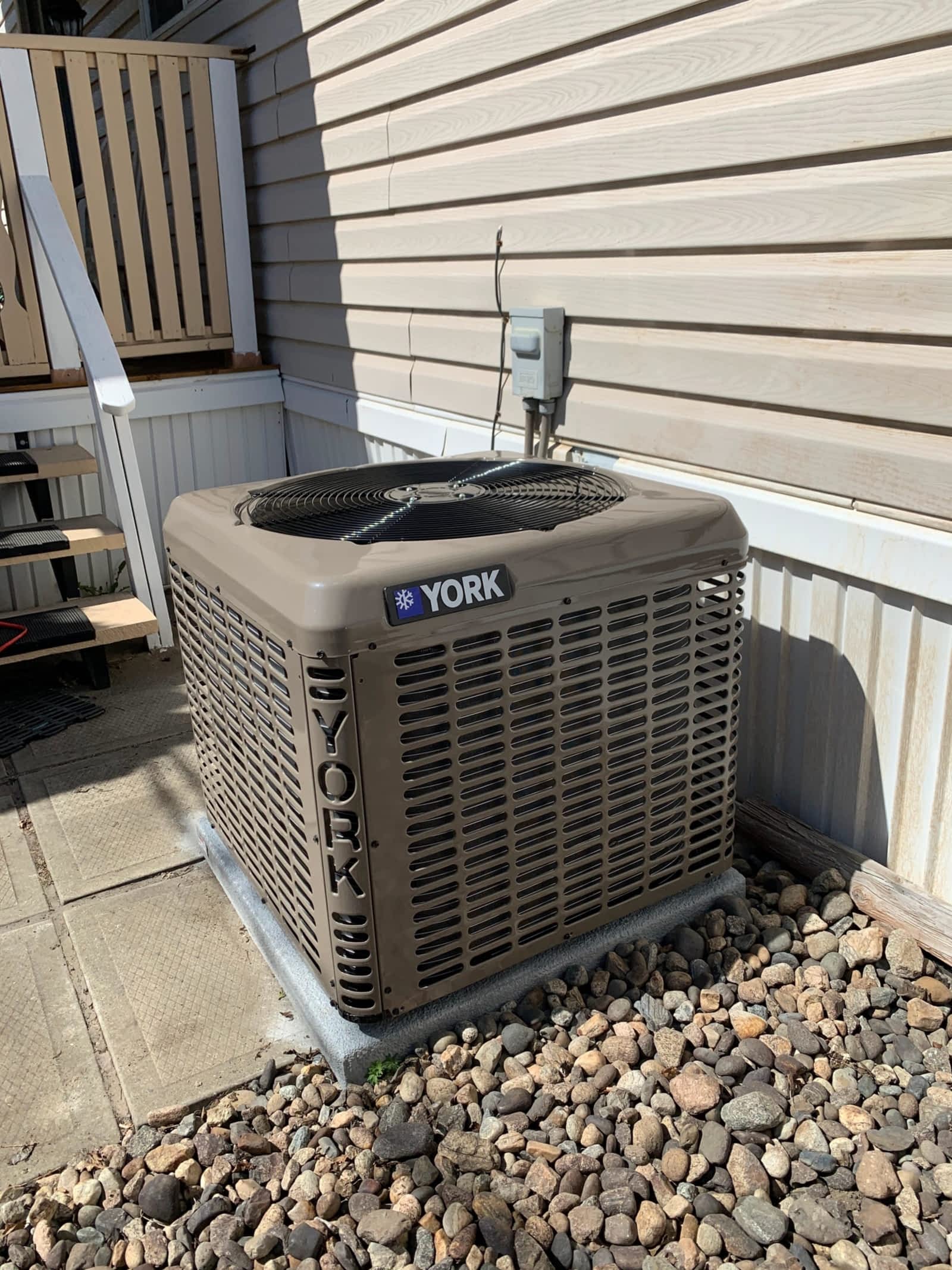 Photo credit: yellowpages.ca