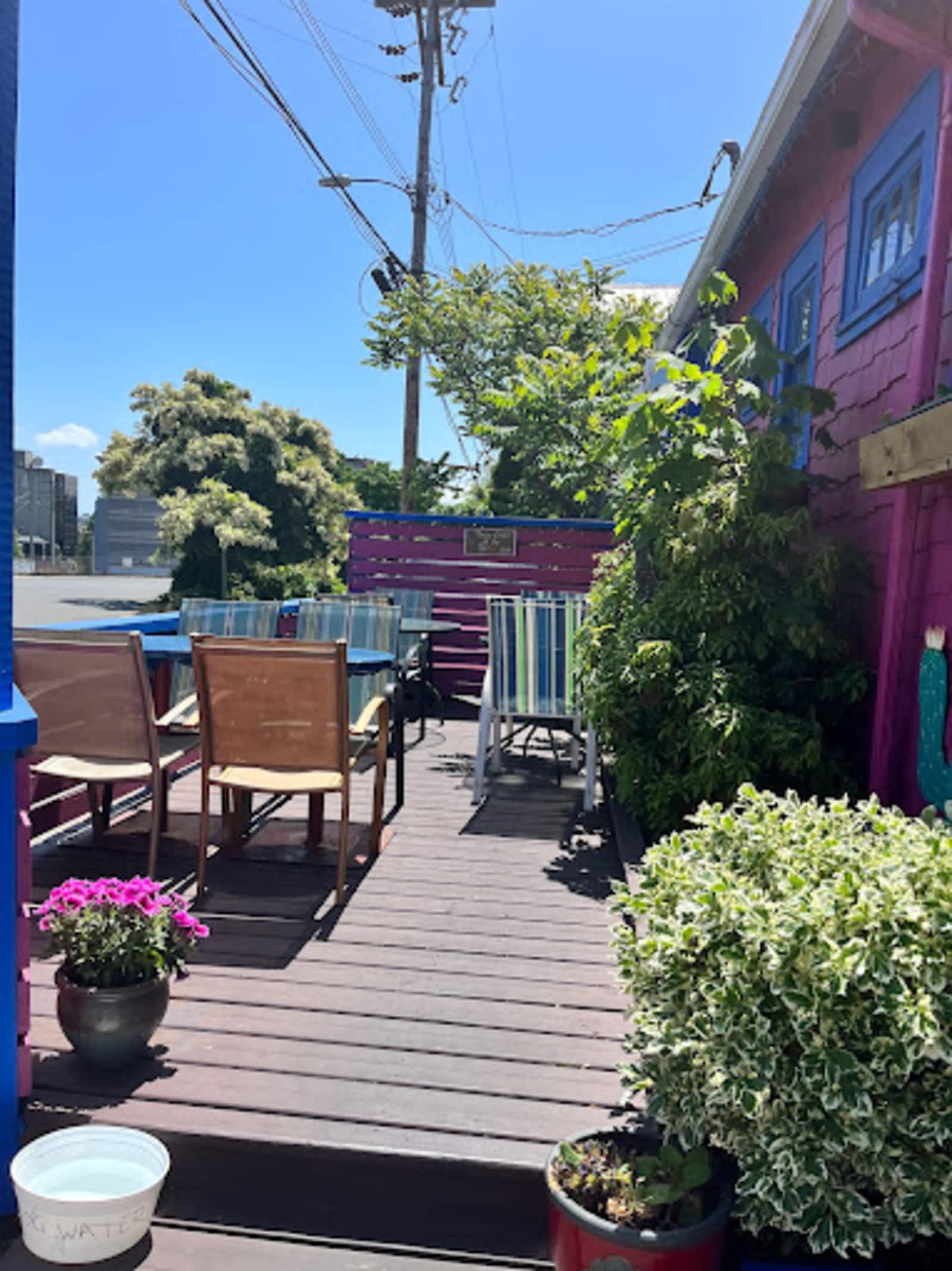 Photo credit: yellowpages.ca