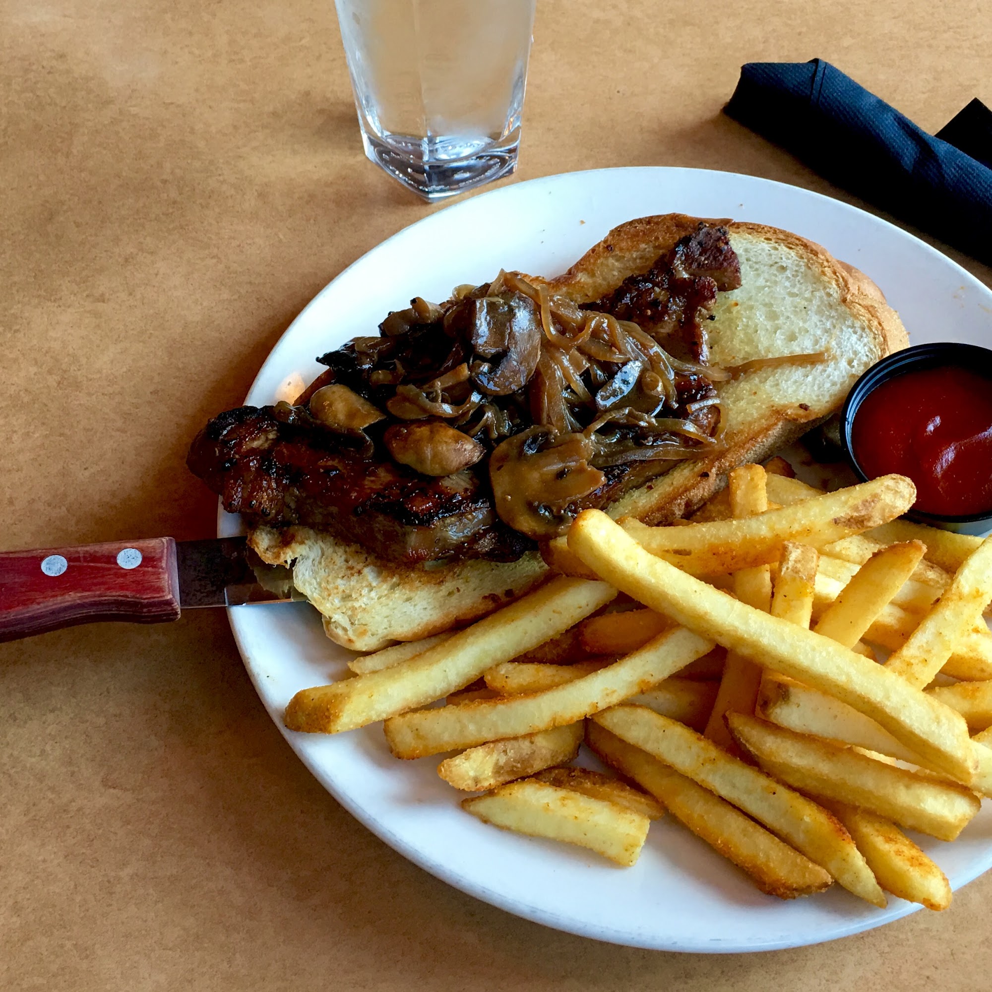 Jackson's Hole & Grill Nelson