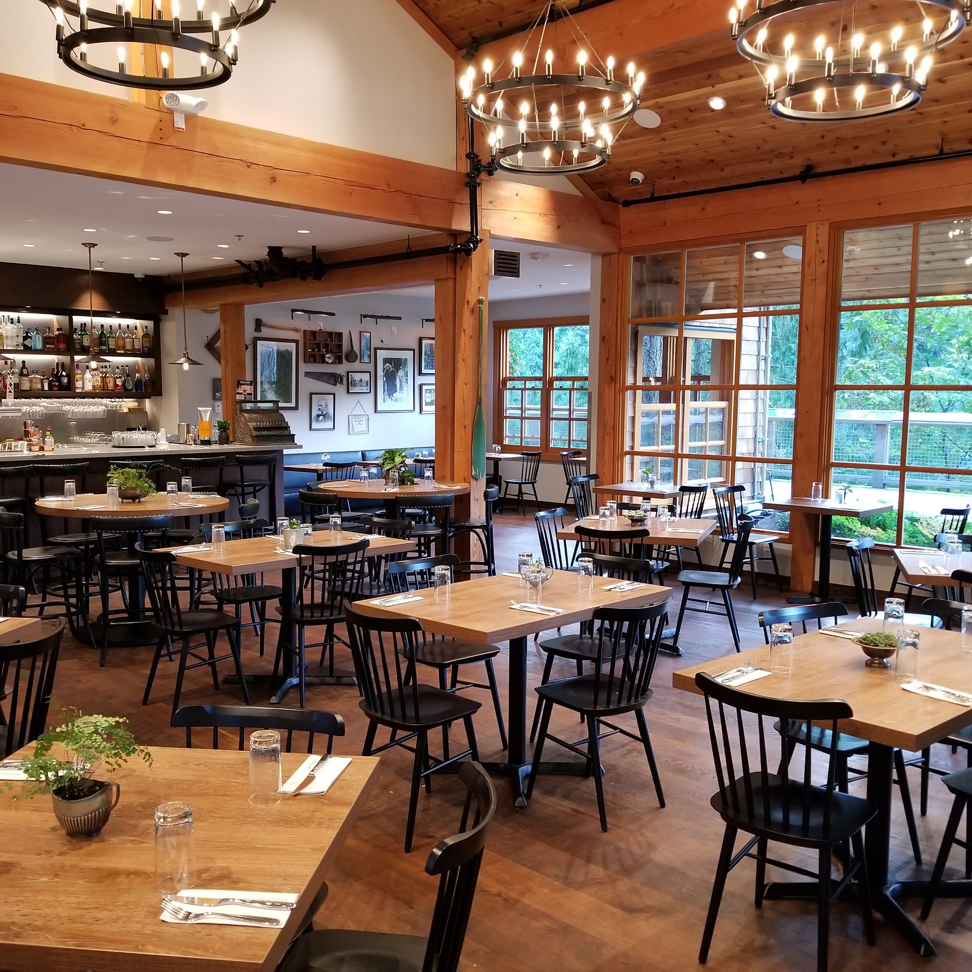 Cliff House Restaurant & Bar North Vancouver