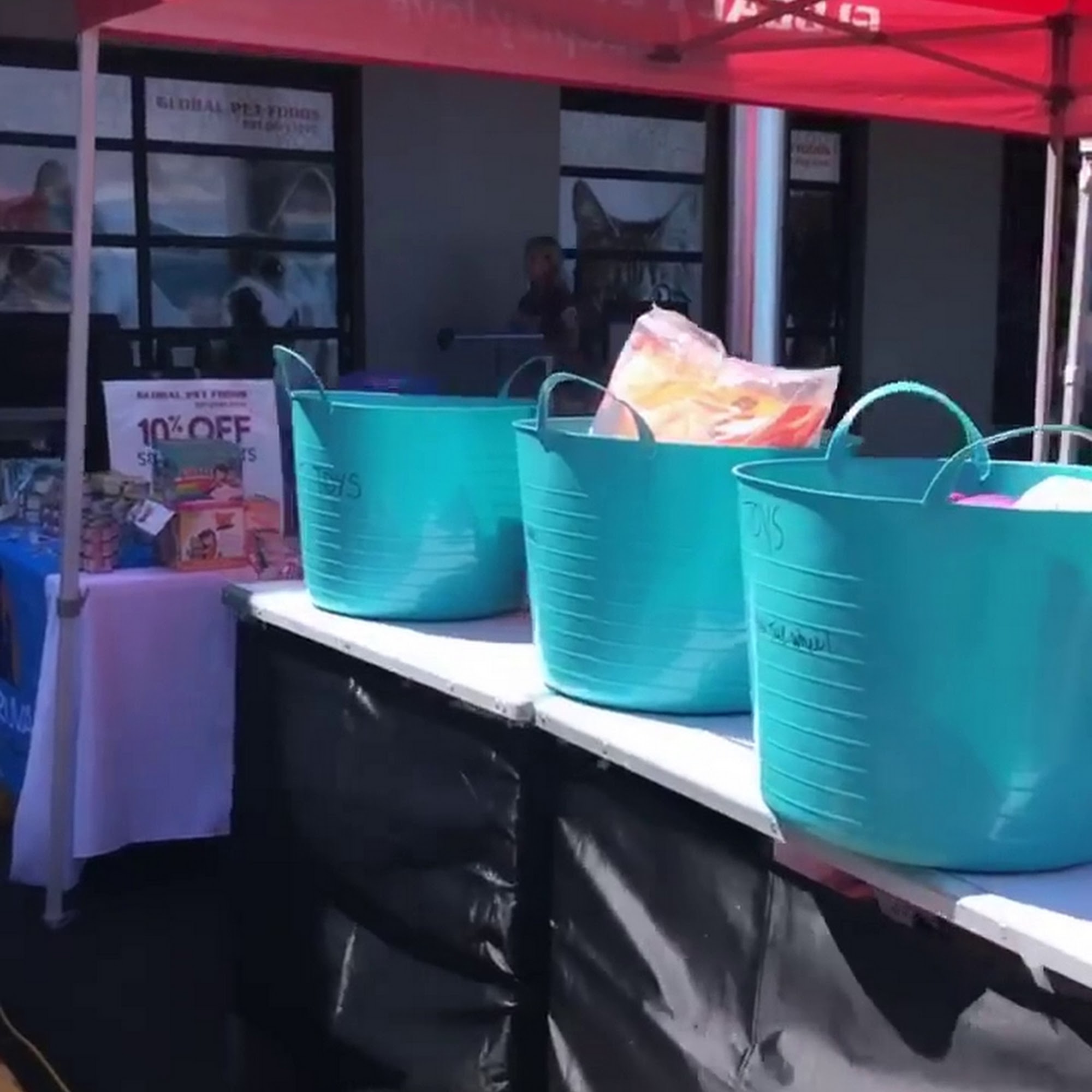 Global Pet Foods North Vancouver