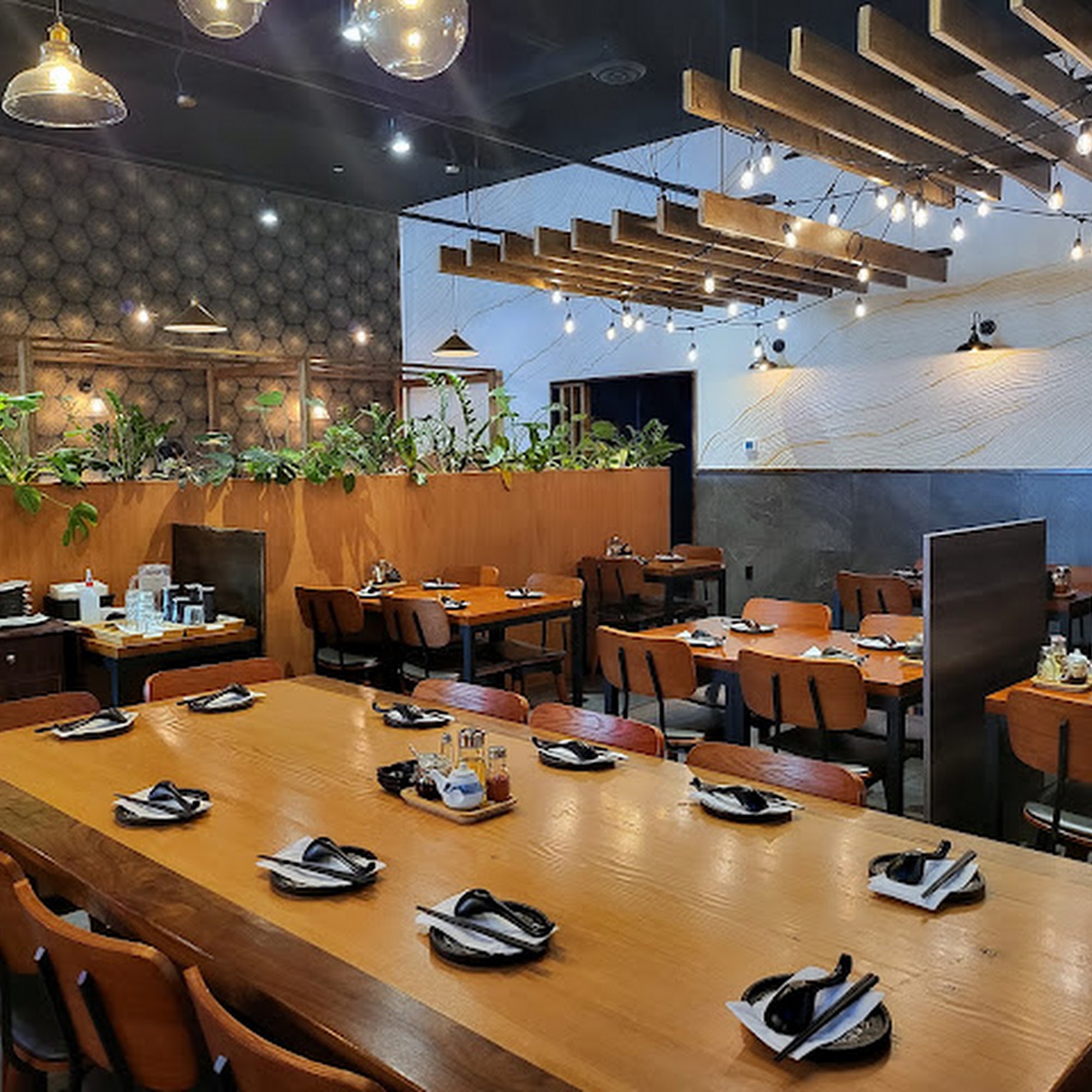 Hibiki Ramen Yakitori Bar