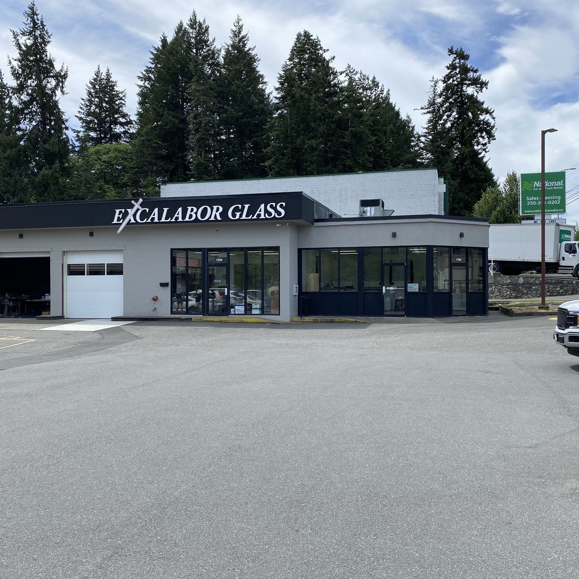 Excalabor Glass & Aluminum Saanichton