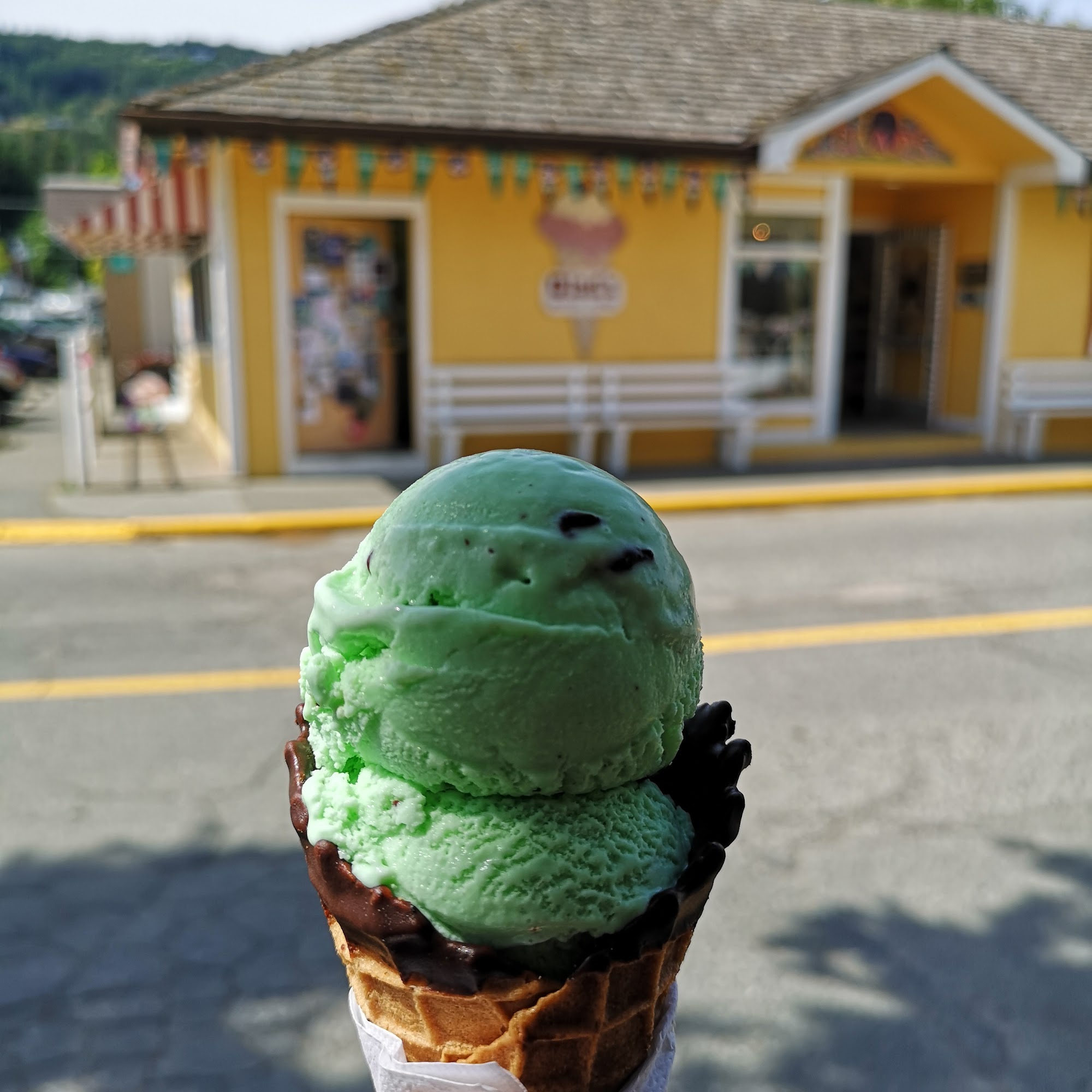 Glad's Ice Cream & Candy Salt Spring Island