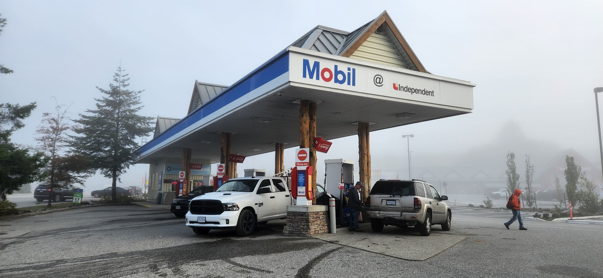 Waypoint Convenience Sechelt