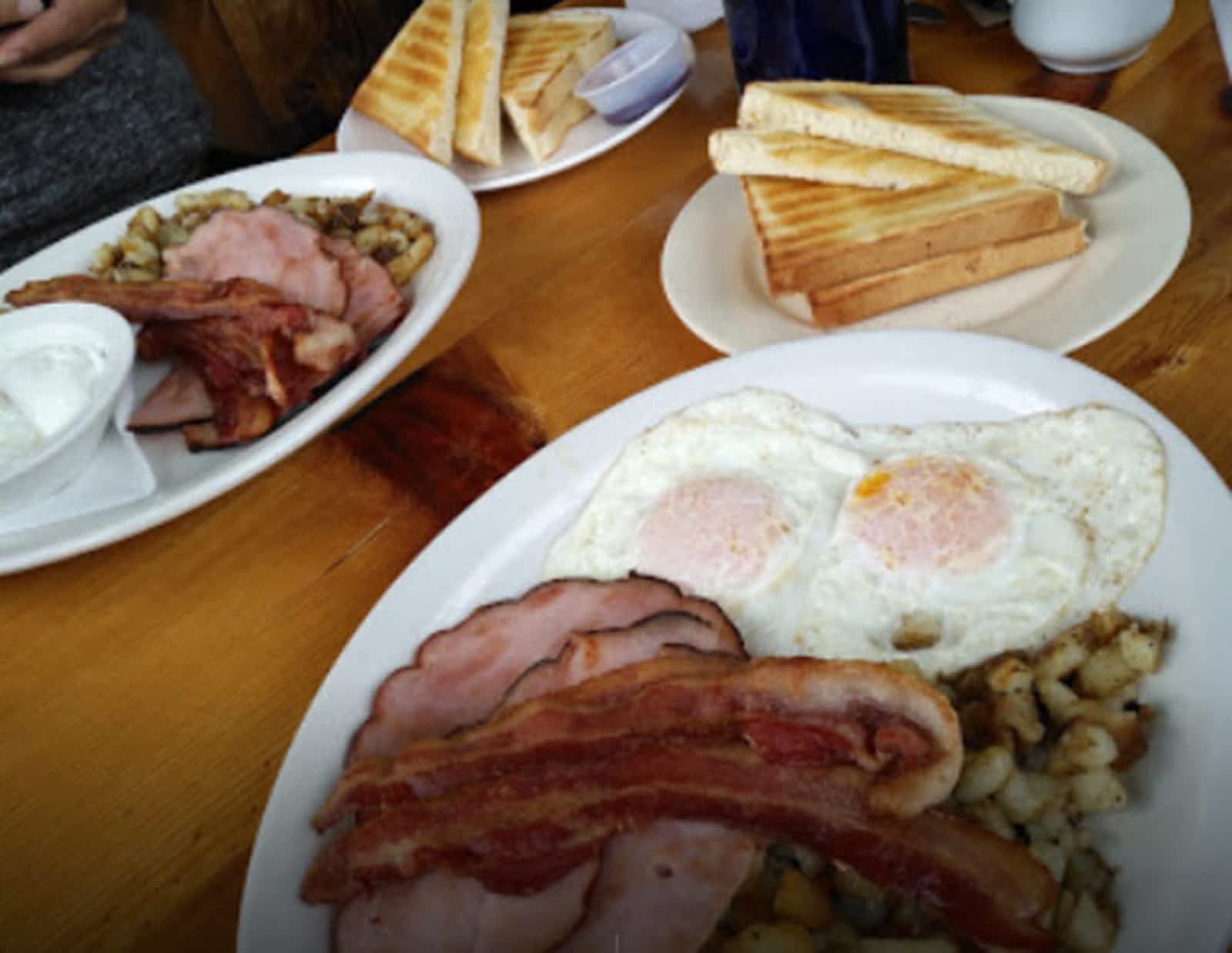 Photo credit: yellowpages.ca