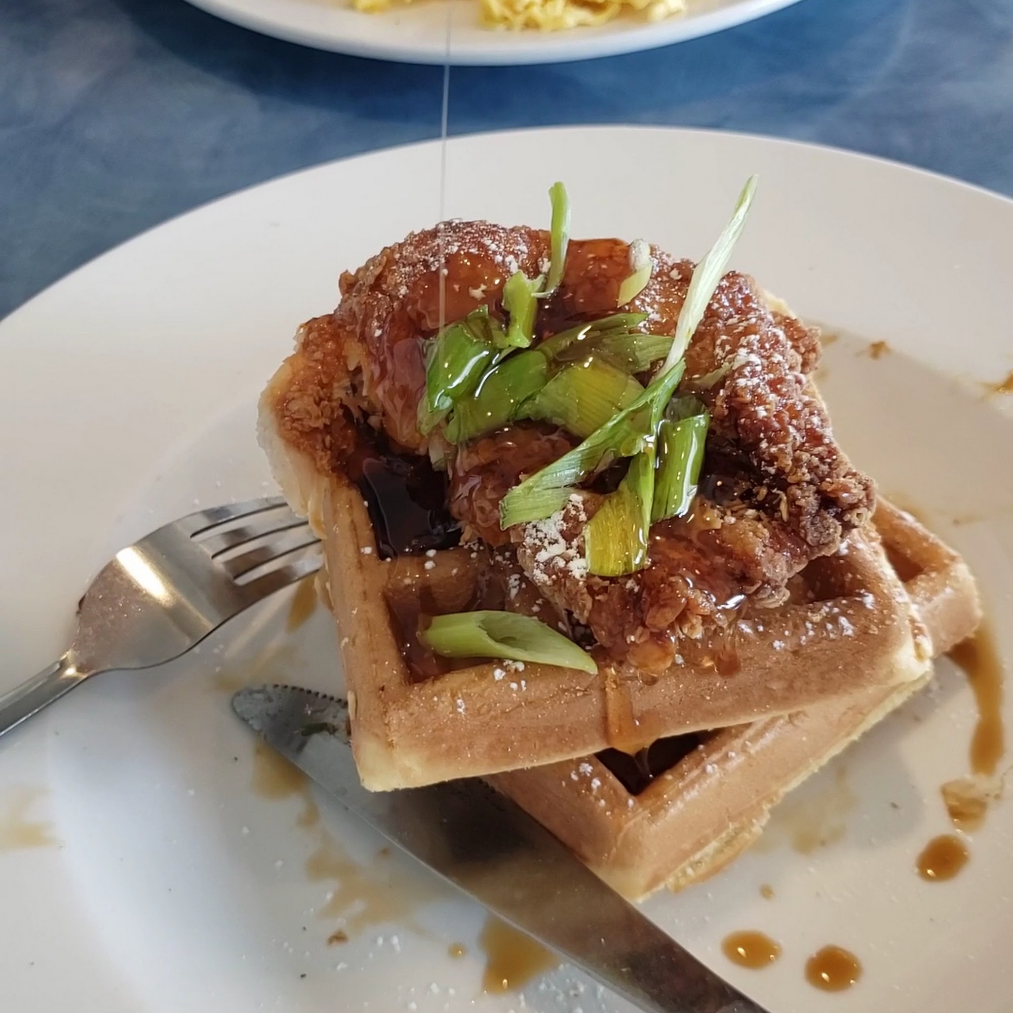 Mom's Cafe Sooke