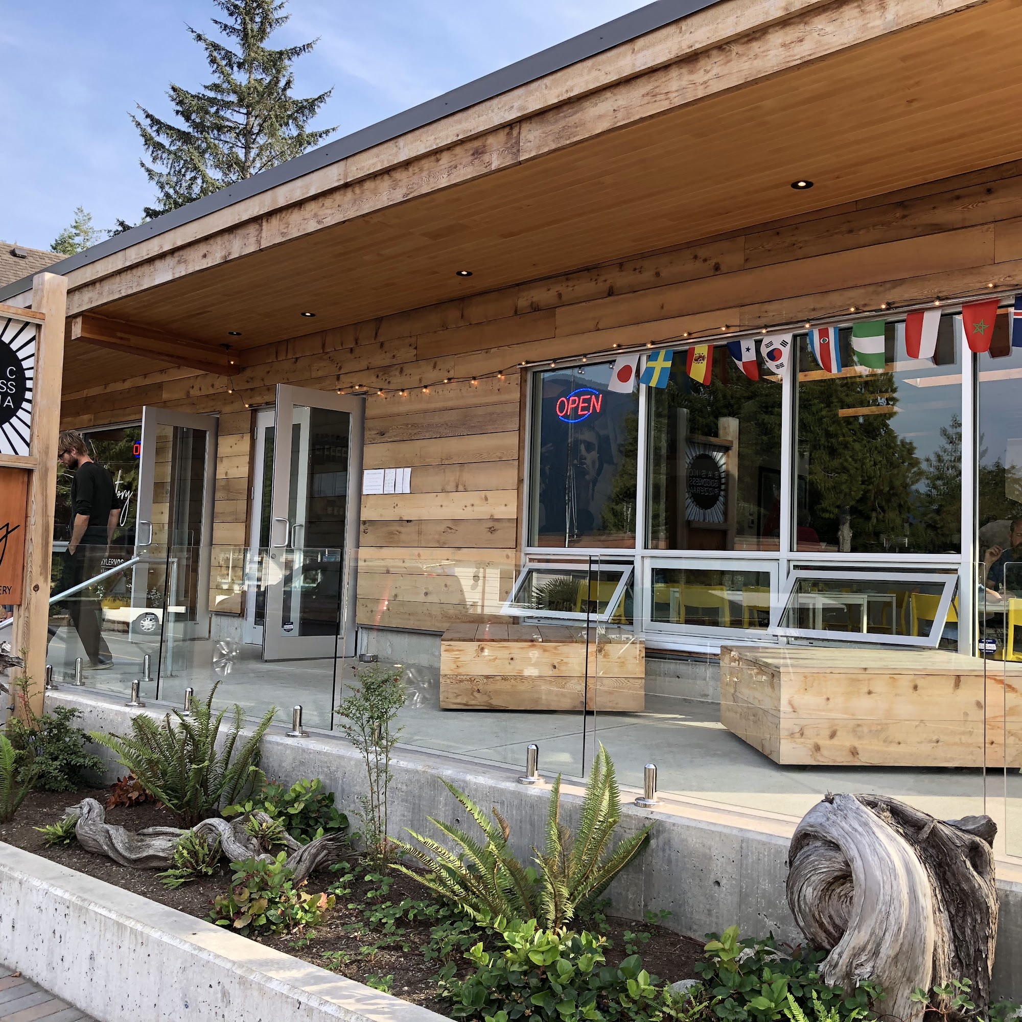 BASIC GOODNESS PIZZERIA Tofino