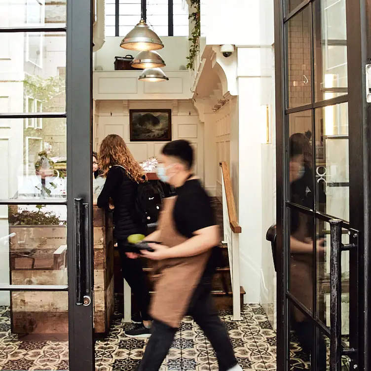Photo credit: opentable