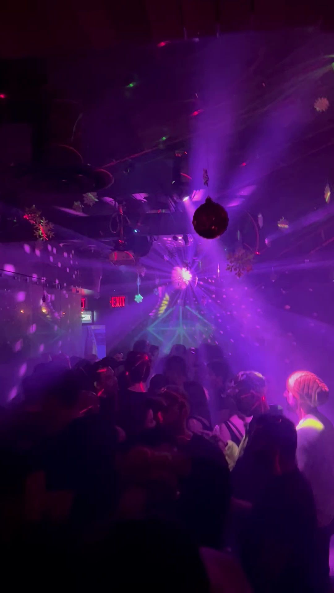 1181 Lounge 1181 Davie St, Vancouver, BC V6E 1Z6