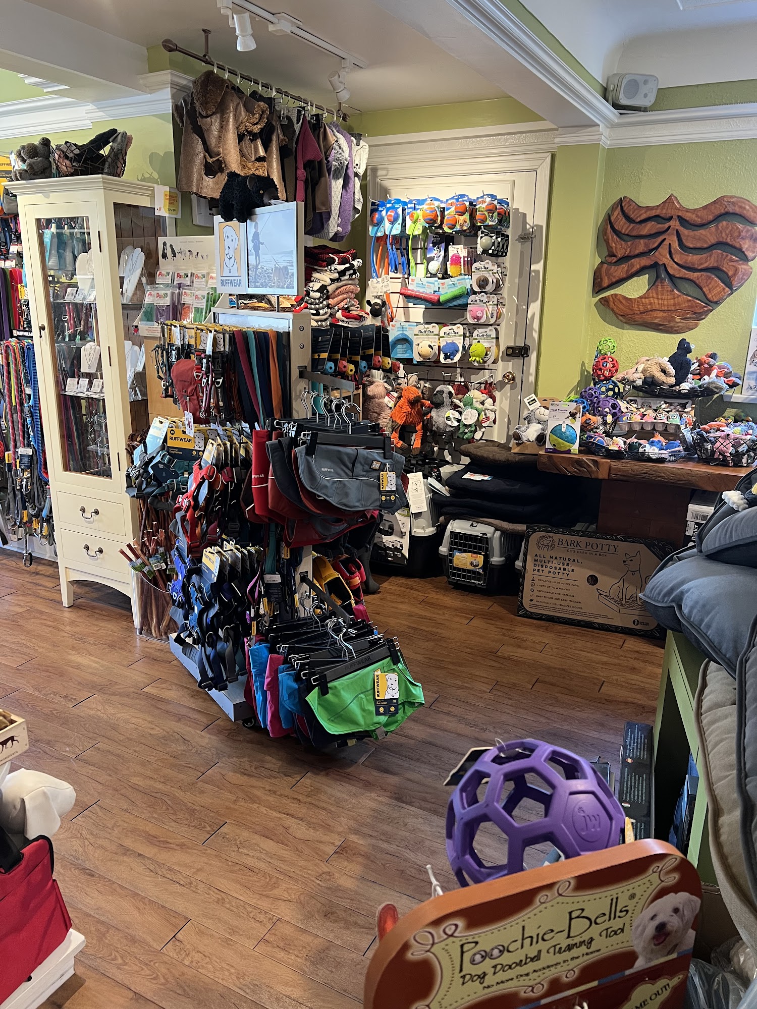 Bark, Bath & Beyond Pet Boutique - SHOP ONLINE! Victoria