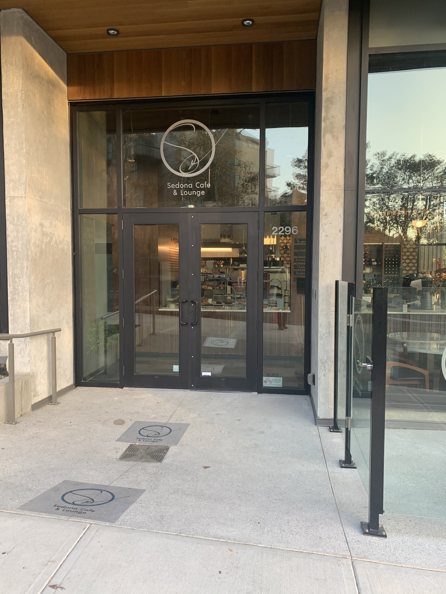 Sedona Restaurant & Lounge Victoria