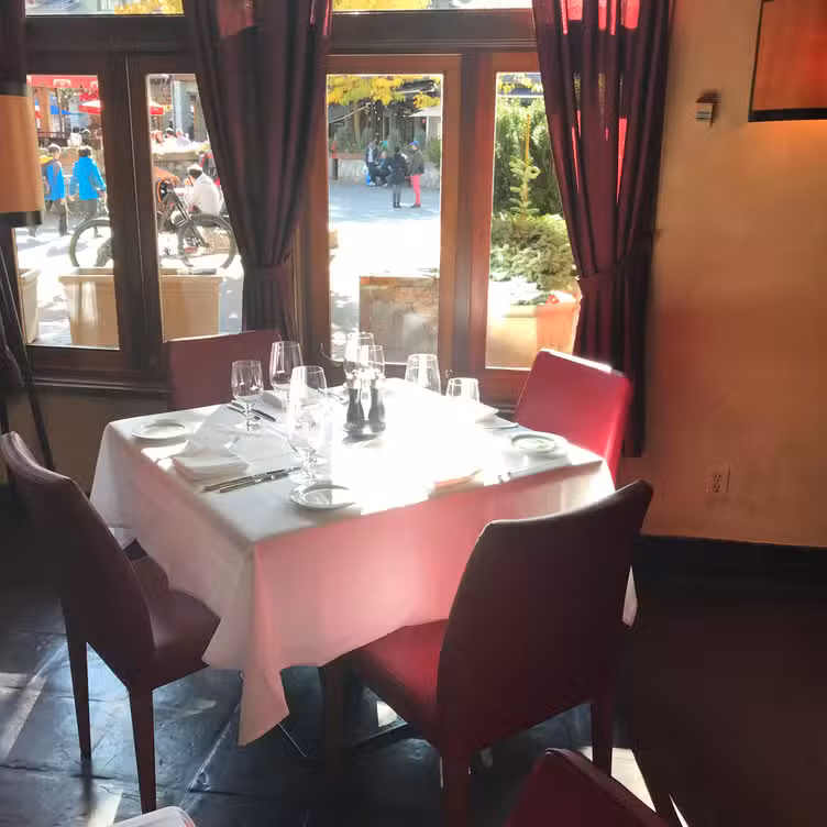 Photo credit: opentable